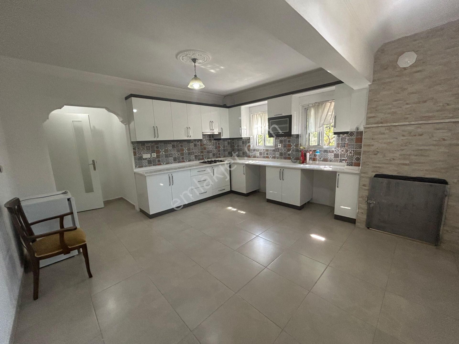 Tuana Emlak'tan Toparlar'da 3+1 Giriş Kat - Görsel 2