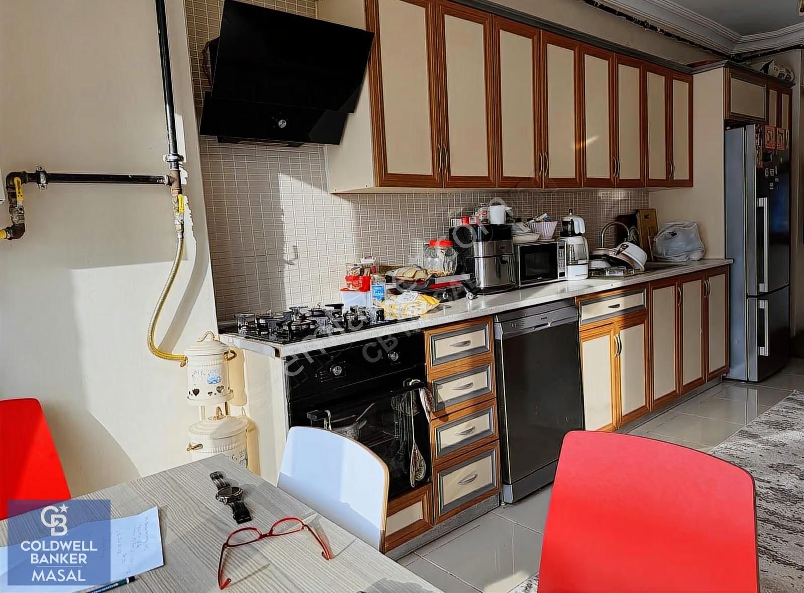 Ümraniye Tatlısu Mah. Alkoç Plaza 5. Kat 140 M2 3+1 Ön Cephe - Görsel 8