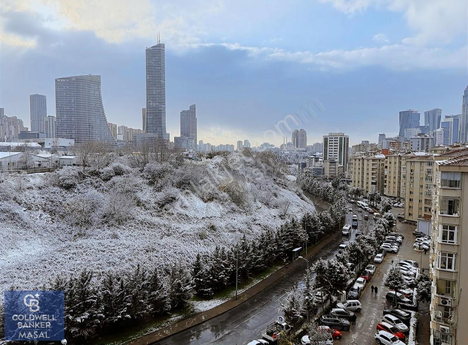 Ümraniye Tatlısu Mah. Alkoç Plaza 5. Kat 140 M2 3+1 Ön Cephe - Görsel 31
