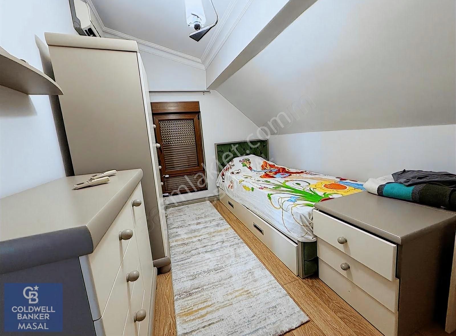 Sancaktepe Paşaköy 5+1 Eşyalı Trıpleks Bahçeli Müstakil Villa - Görsel 18