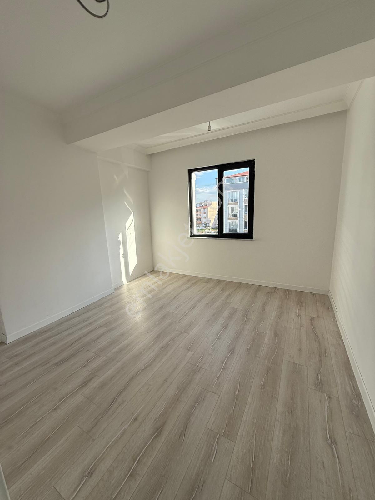 Ergünler İnşaattan Hastane Önü Yerden Isıtmalı 2+1 Kiralık Daire - Görsel 4