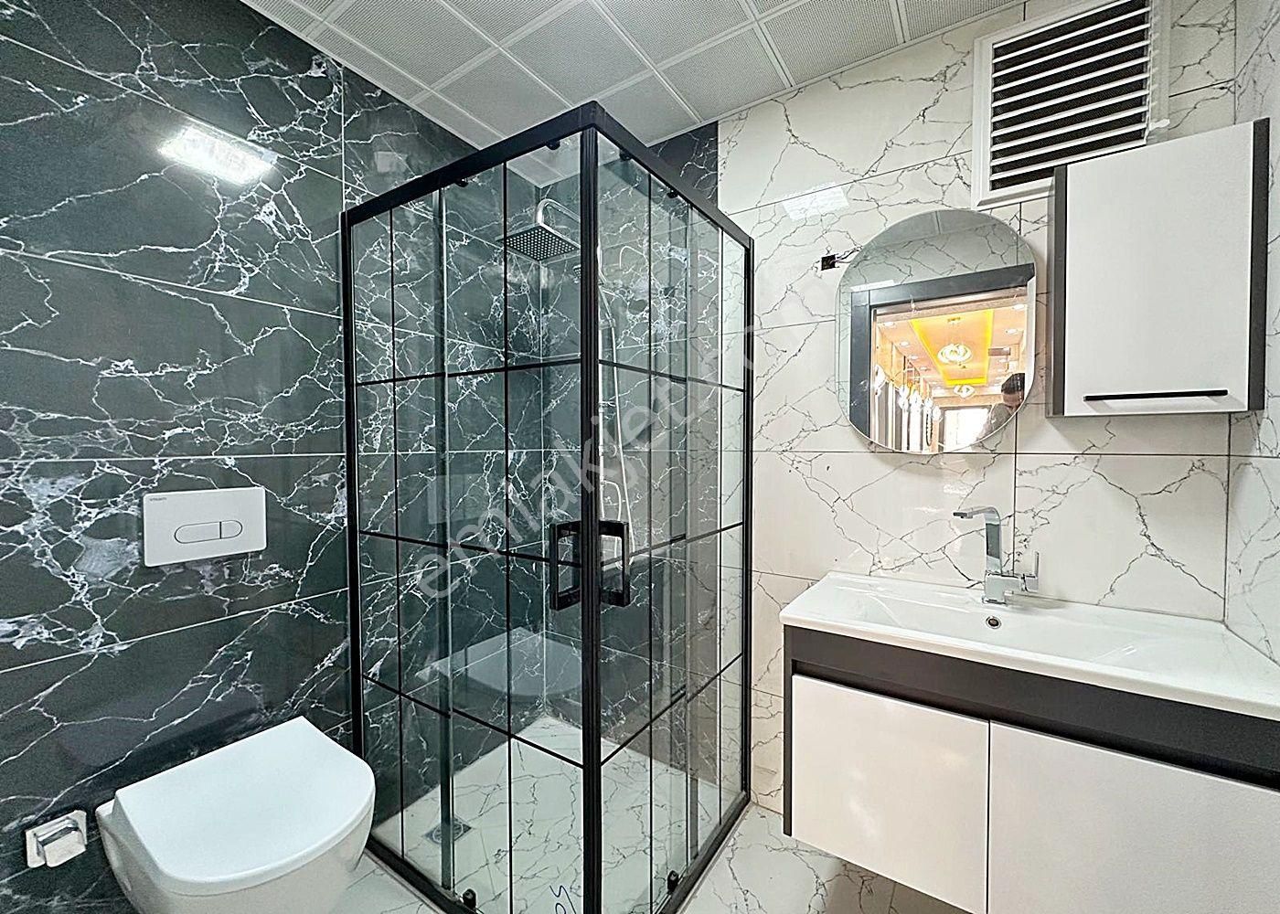 Karakaya'da Modern Tasarım & Ultralüks Donanımlı 3+1 Daire - Görsel 32