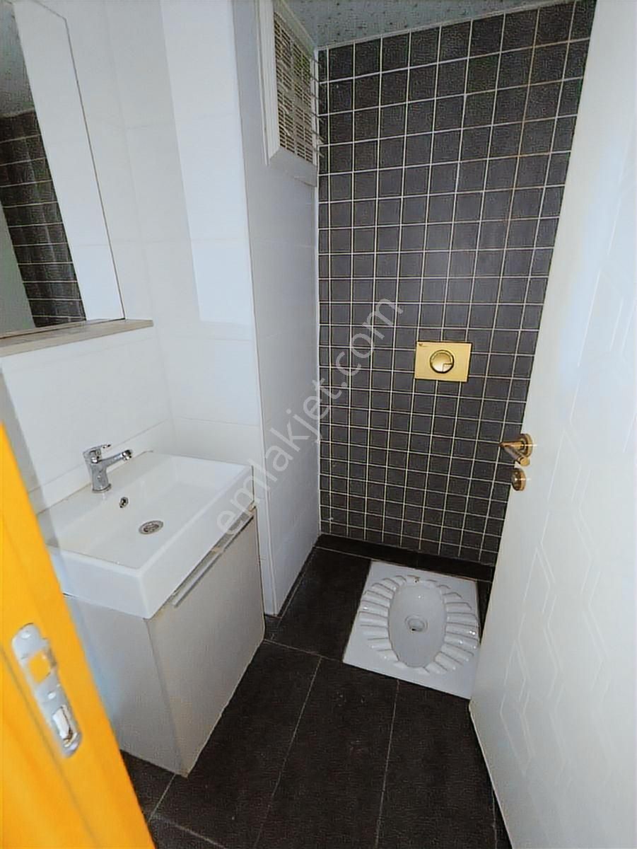 Atıcı'dan Kozanyolu'nda Kiralık 2+1 Az Katlı Daire!!! - Görsel 14