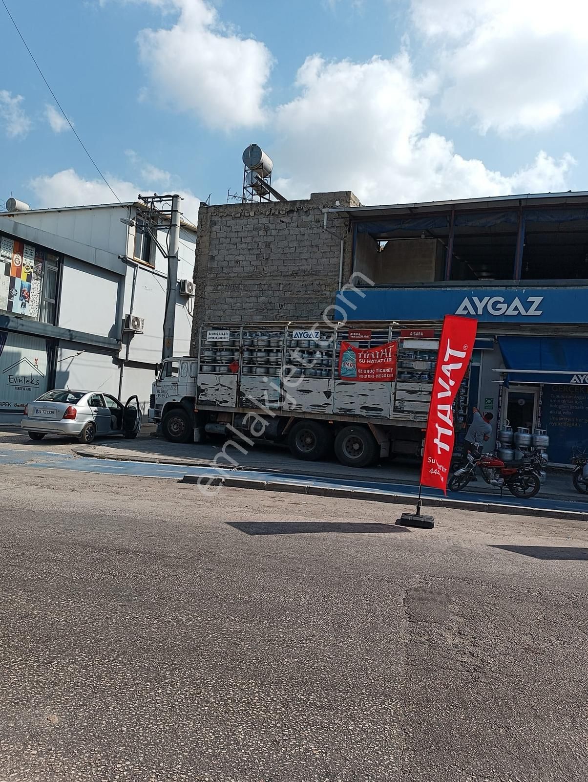 Bulvara Sıfır Mithatpaşa Da Satılık Müstakil 2,5katlı Ev&dükkan - Görsel 10