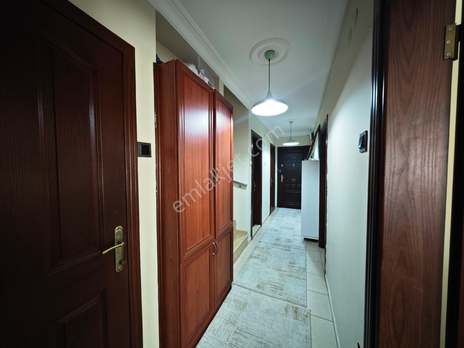 Evka 2 Mahallesi Çiğli İzmir De Satılık 3+1 Dubleks Villa - Görsel 19