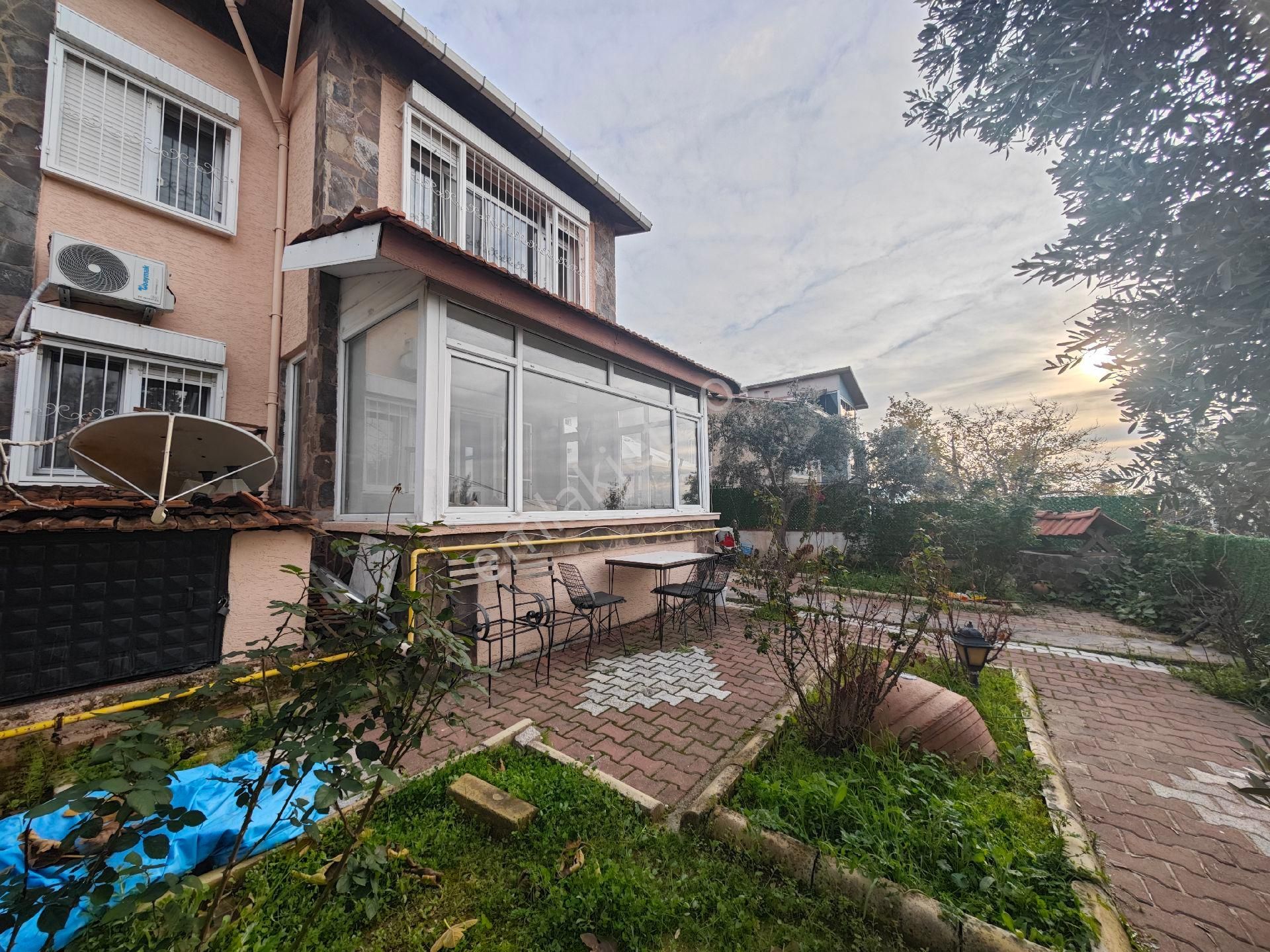 Evka 2 Mahallesi Çiğli İzmir De Satılık 3+1 Dubleks Villa - Görsel 3