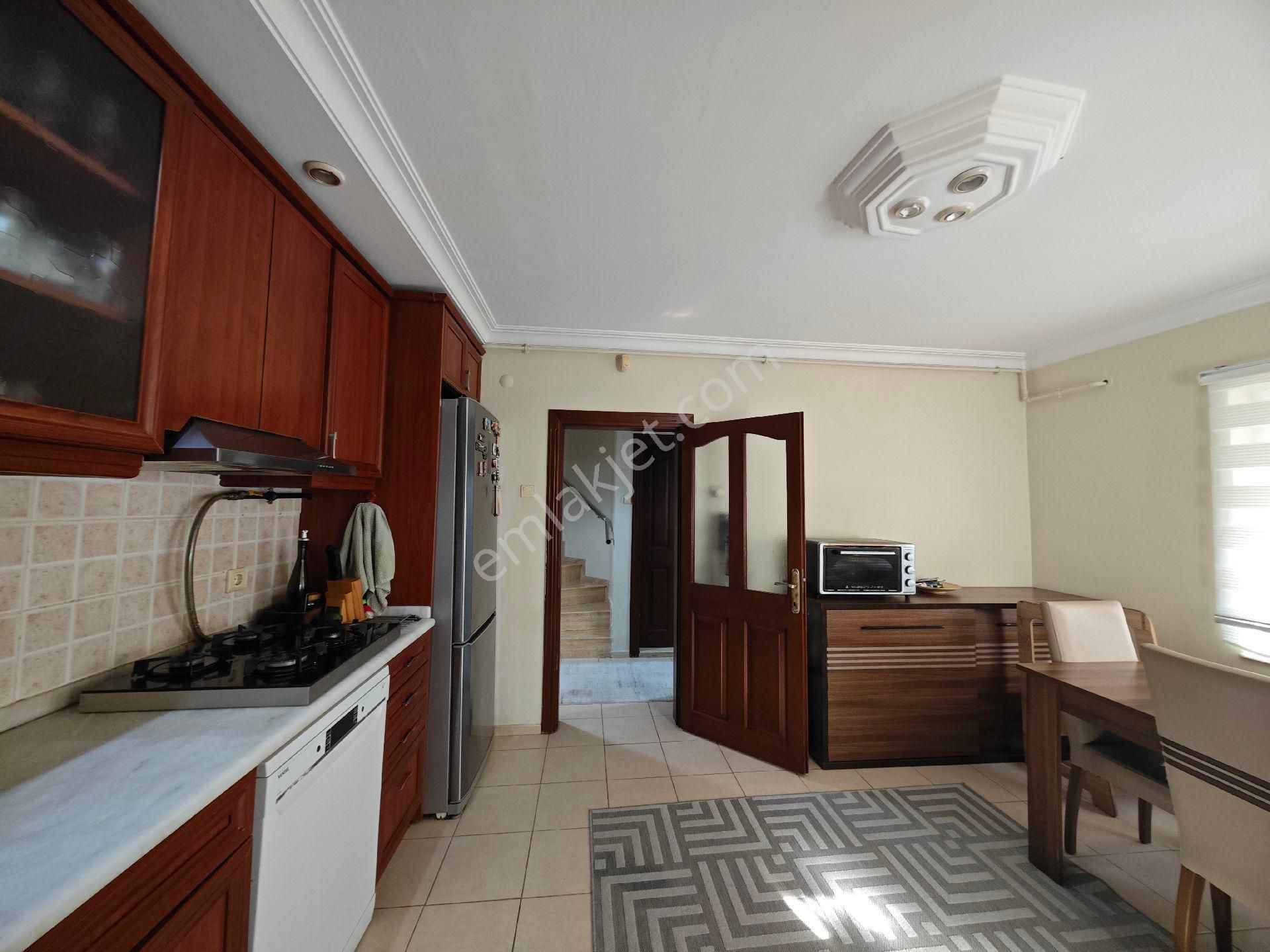 Evka 2 Mahallesi Çiğli İzmir De Satılık 3+1 Dubleks Villa - Görsel 18