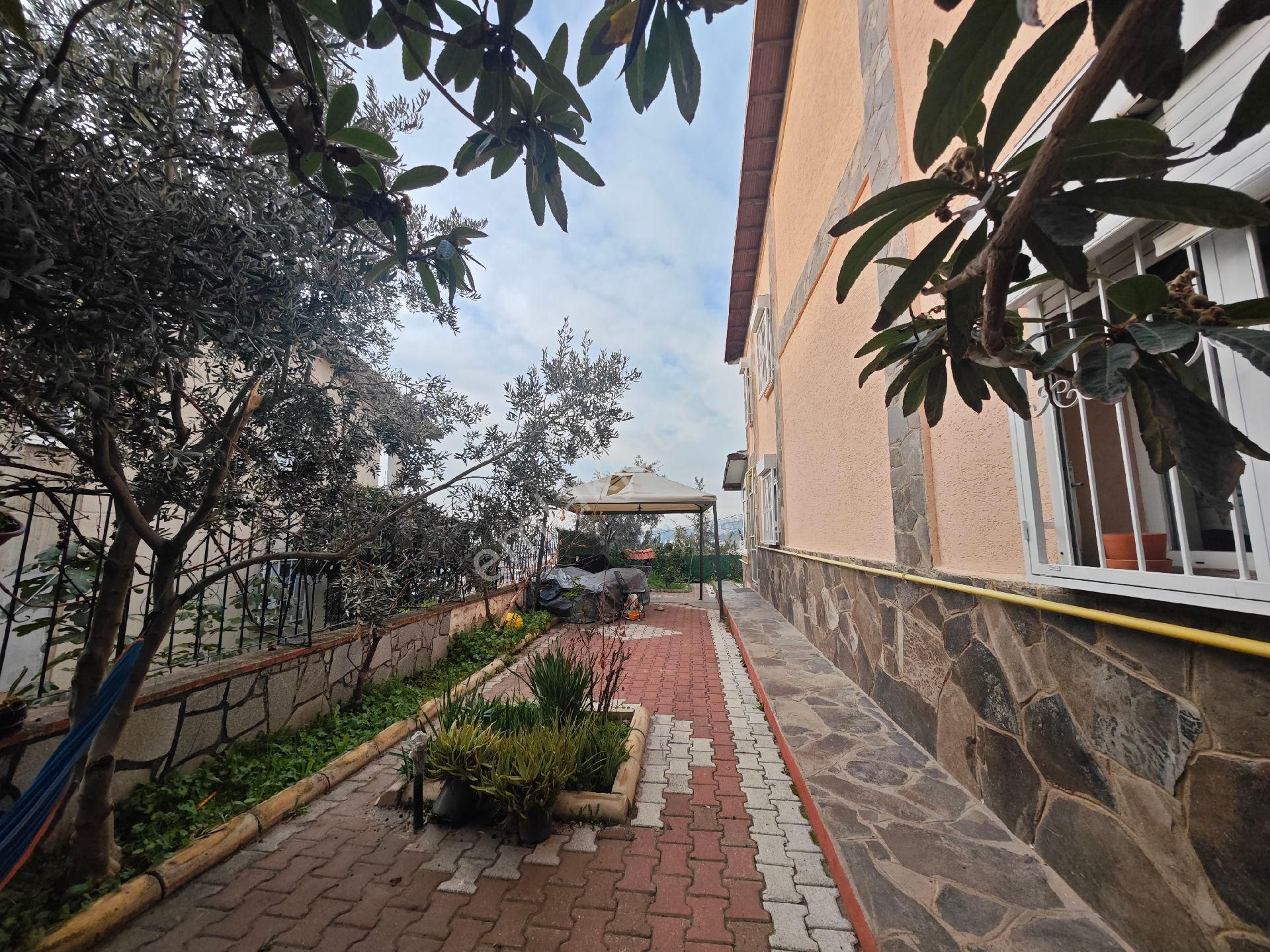 Evka 2 Mahallesi Çiğli İzmir De Satılık 3+1 Dubleks Villa - Görsel 6