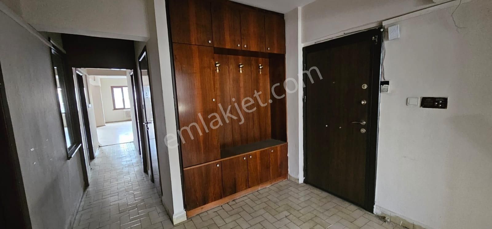 Maltepe Bağdat Caddesi Üzerinde Asansörlü 155 M2 2+1 Merkezi Doğ - Görsel 31