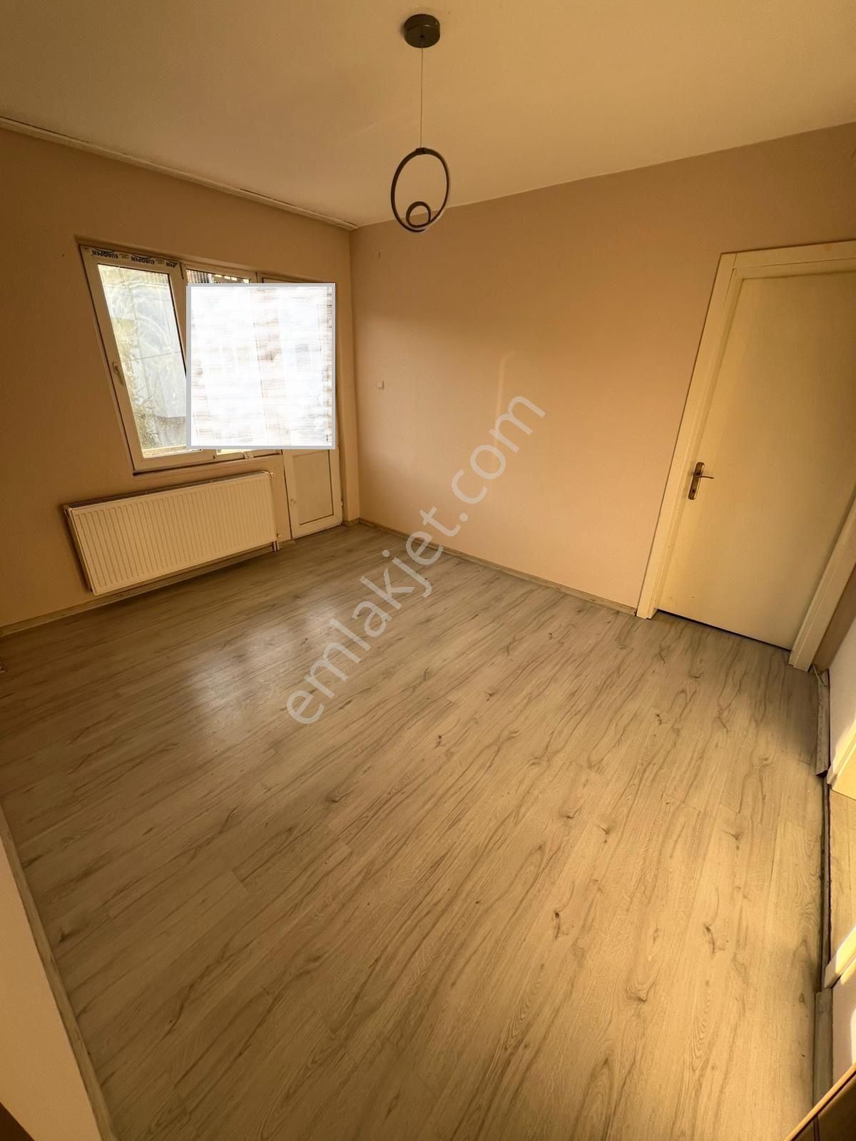 Ender Uysal Gayrimenkulden Fatihte İçi Yenilenmiş Masrafsız 2+1 Satılık Daire.. - Görsel 4