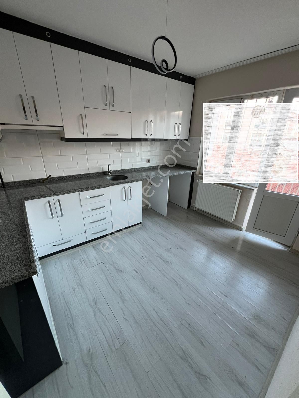 Ender Uysal Gayrimenkulden Fatihte İçi Yenilenmiş Masrafsız 2+1 Satılık Daire.. - Görsel 2