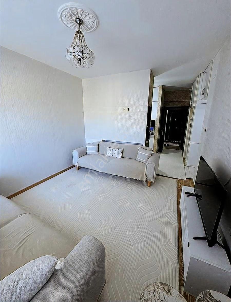 Özel Tasarımlı Masrafsız Satılık 1+1 Daire - Görsel 3