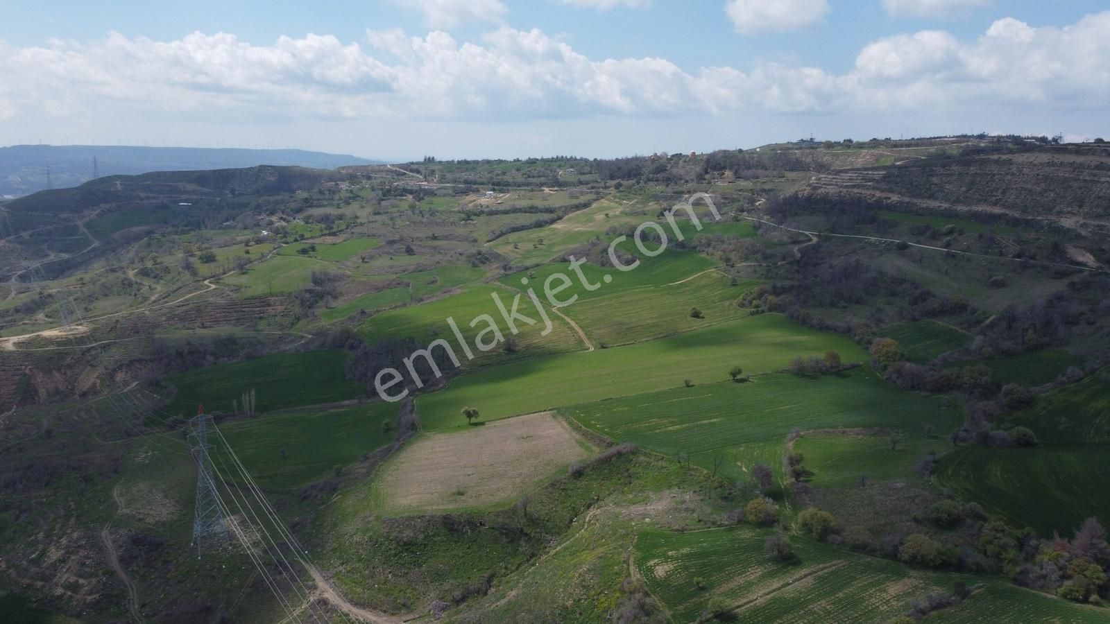 Çanakkale Merkez Ulupınarda Köye Yakın Yolu Suyu Olan Tarla - Görsel 2