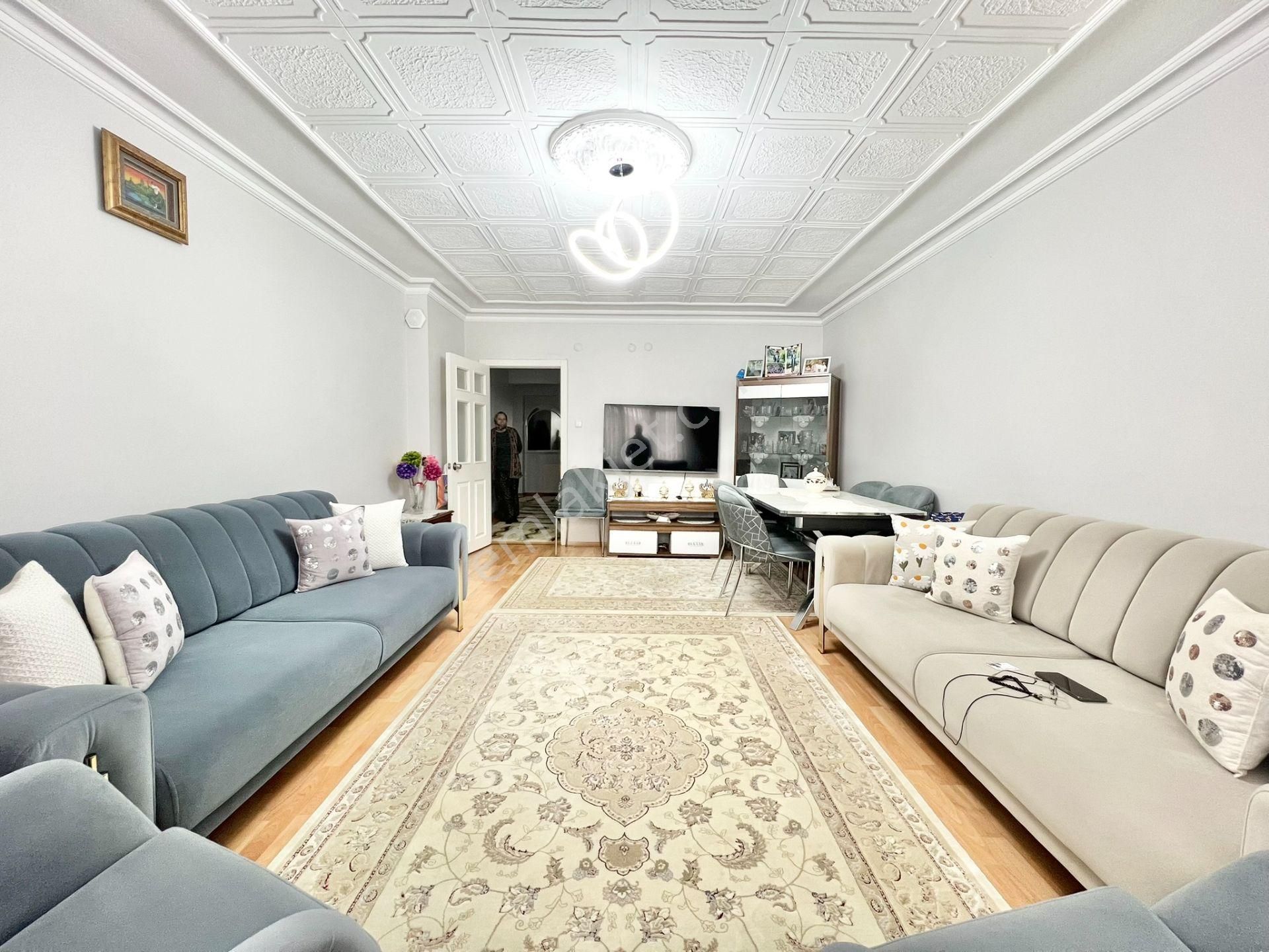 Pursaklar Mehmet Zengin Emlak'tan 2.kat 3+1 Çarşı İçinde Yapılı Masrafsız Daire - Görsel 4