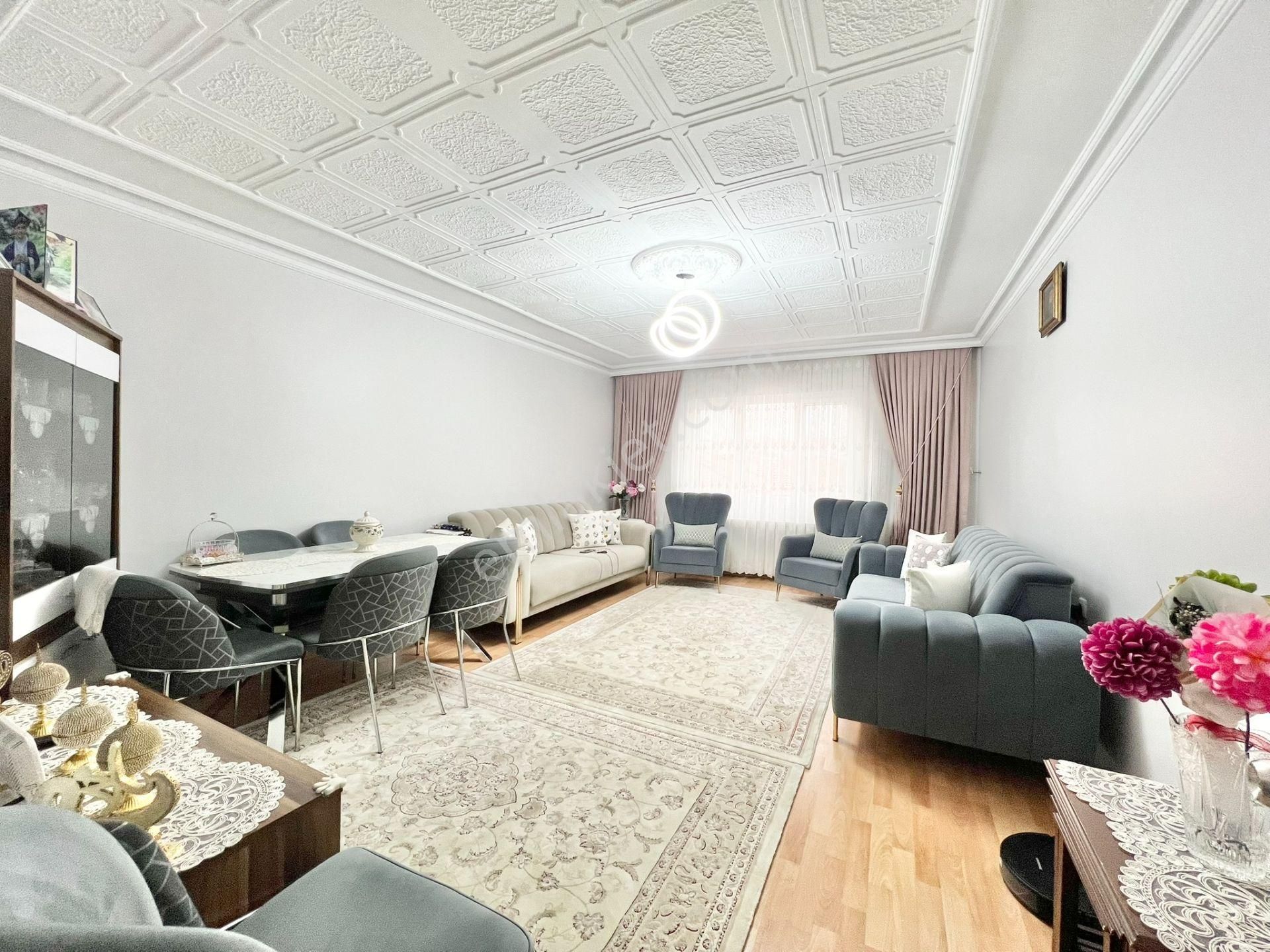 Pursaklar Mehmet Zengin Emlak'tan 2.kat 3+1 Çarşı İçinde Yapılı Masrafsız Daire - Görsel 2