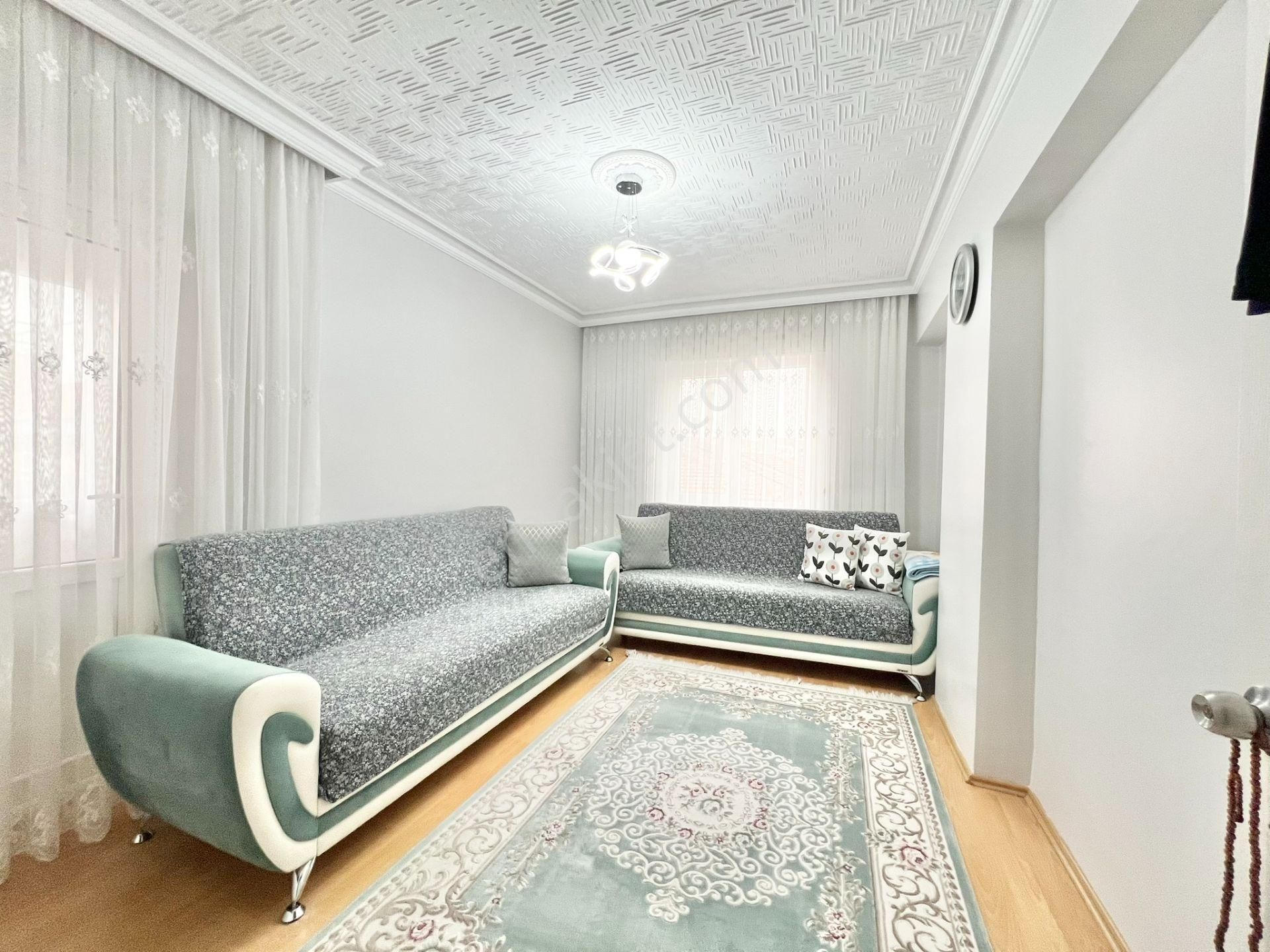 Pursaklar Mehmet Zengin Emlak'tan 2.kat 3+1 Çarşı İçinde Yapılı Masrafsız Daire - Görsel 14