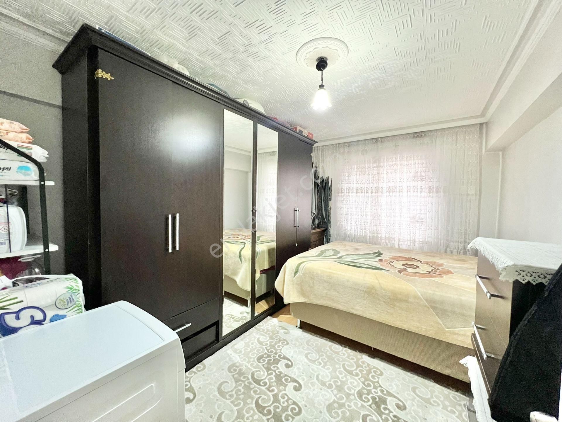 Pursaklar Mehmet Zengin Emlak'tan 2.kat 3+1 Çarşı İçinde Yapılı Masrafsız Daire - Görsel 24