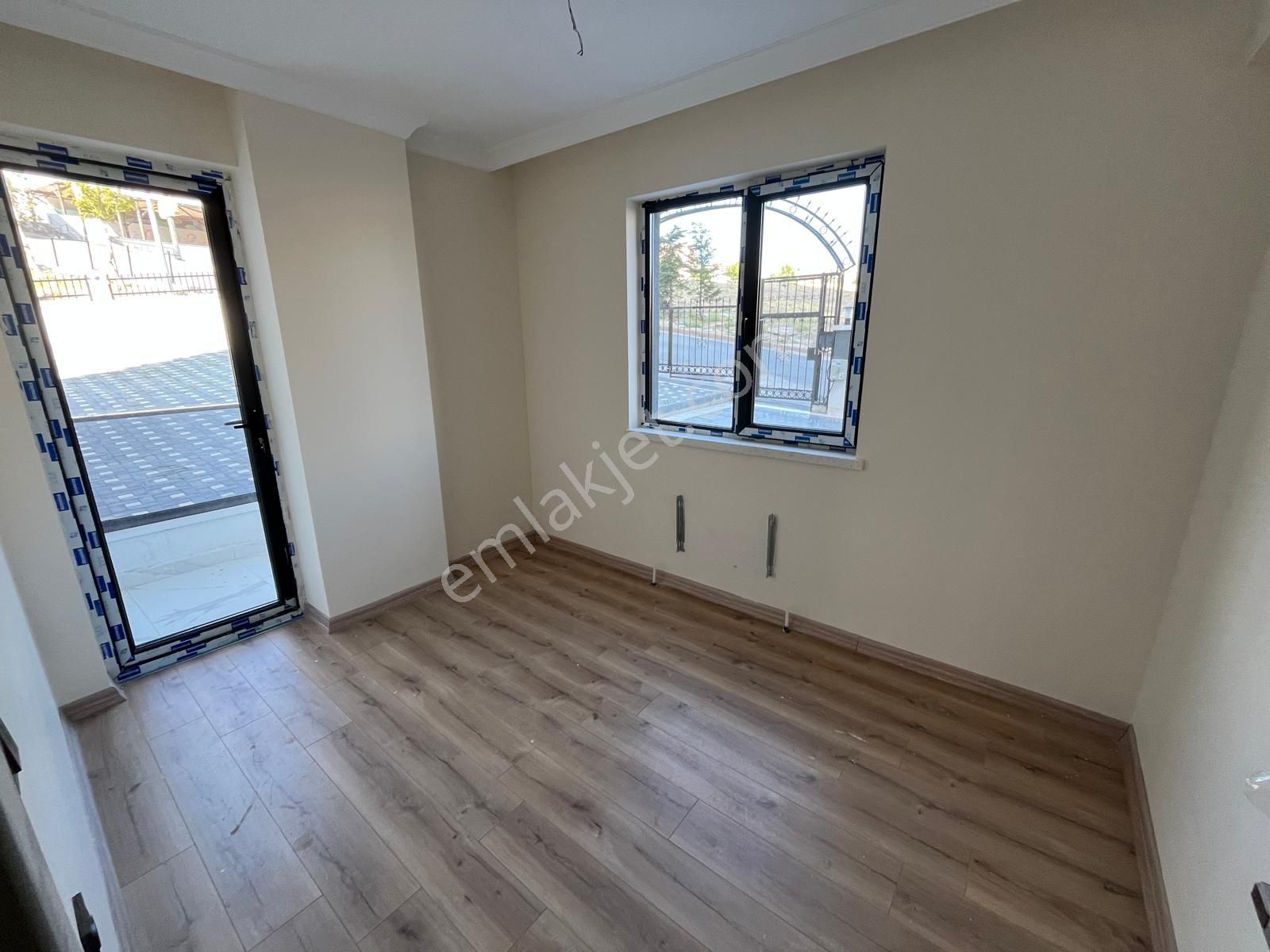 Pamuklar'da Site İçerisinde Geniş Balkonlu Ön Cephe 3+1 Satılık Daire - Görsel 22