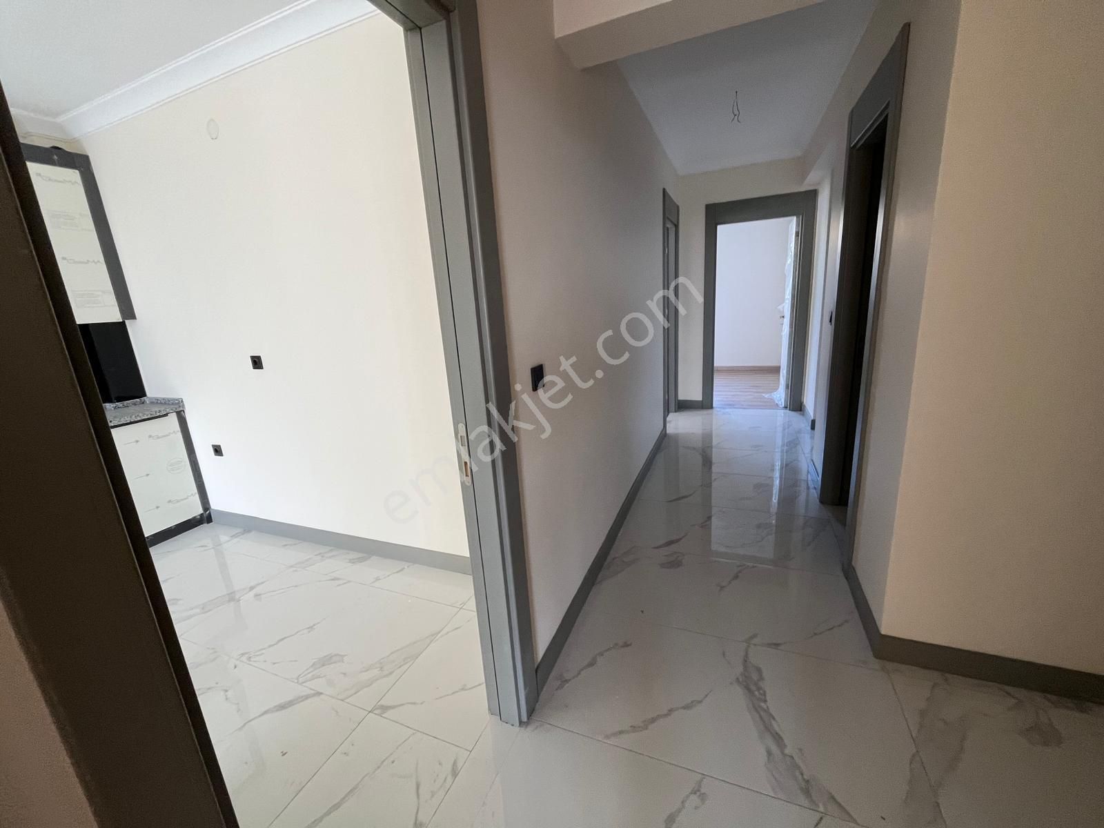 Pamuklar'da Site İçerisinde Geniş Balkonlu Ön Cephe 3+1 Satılık Daire - Görsel 14