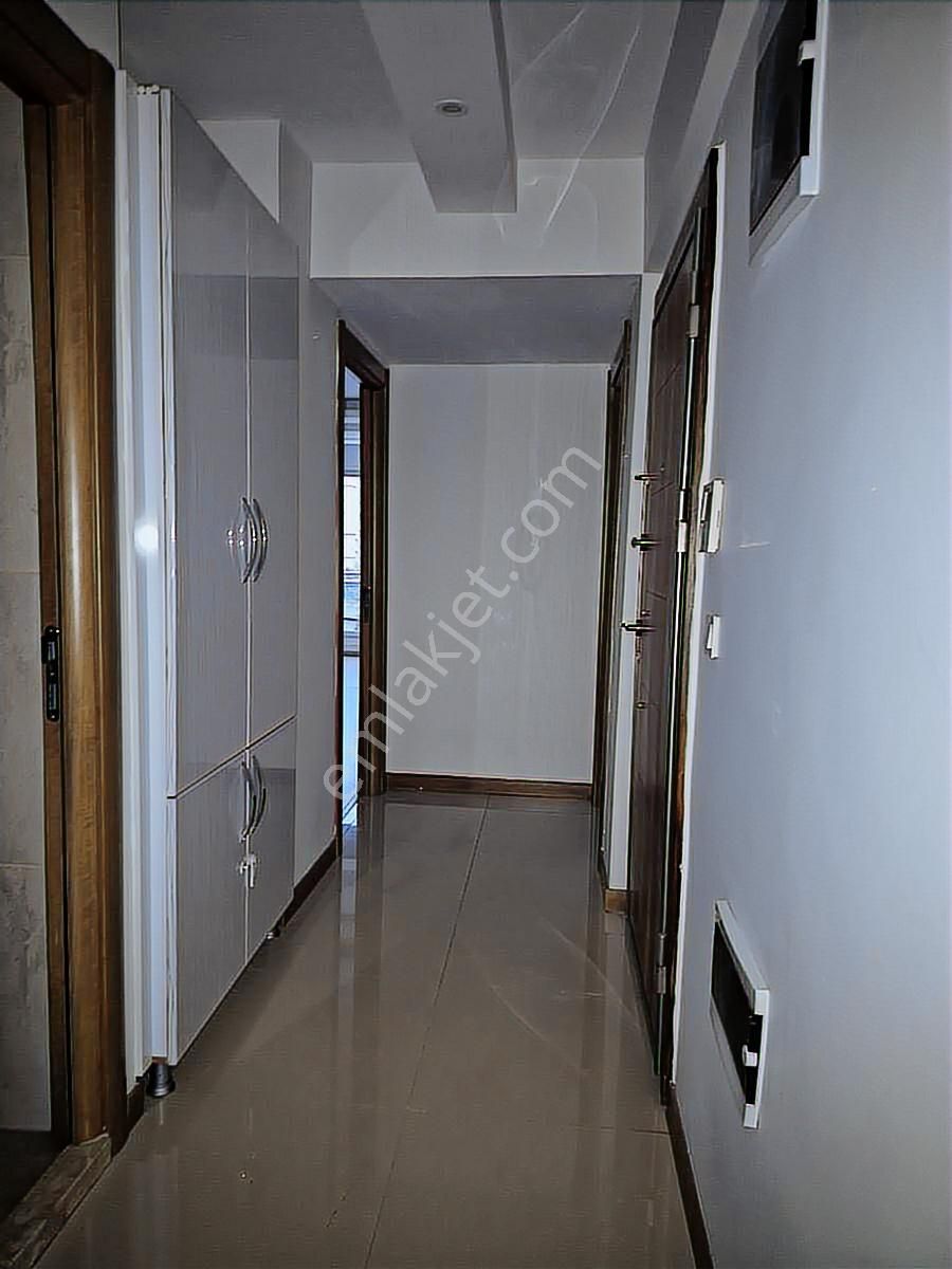 Girne Mahallesi 3+1 Doğalgazlı Kiralık Daire - Görsel 20