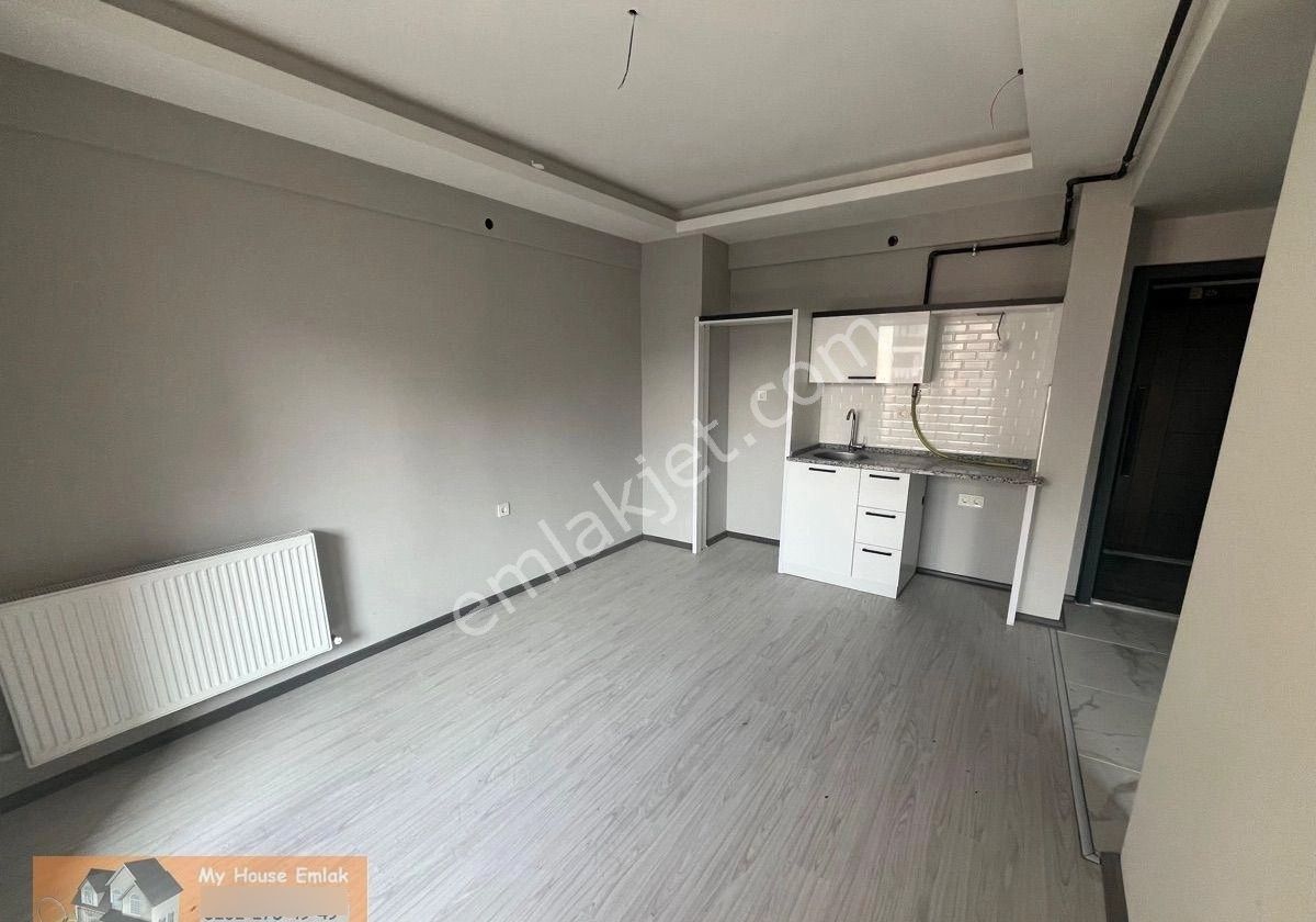 Buca Gaziemir Sınırında Çevreyoluna Yakın 1+1 Kiralık Daire - Görsel 13