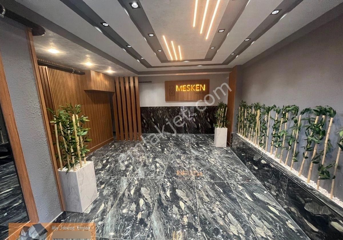 Buca Gaziemir Sınırında Çevreyoluna Yakın 1+1 Kiralık Daire - Görsel 4