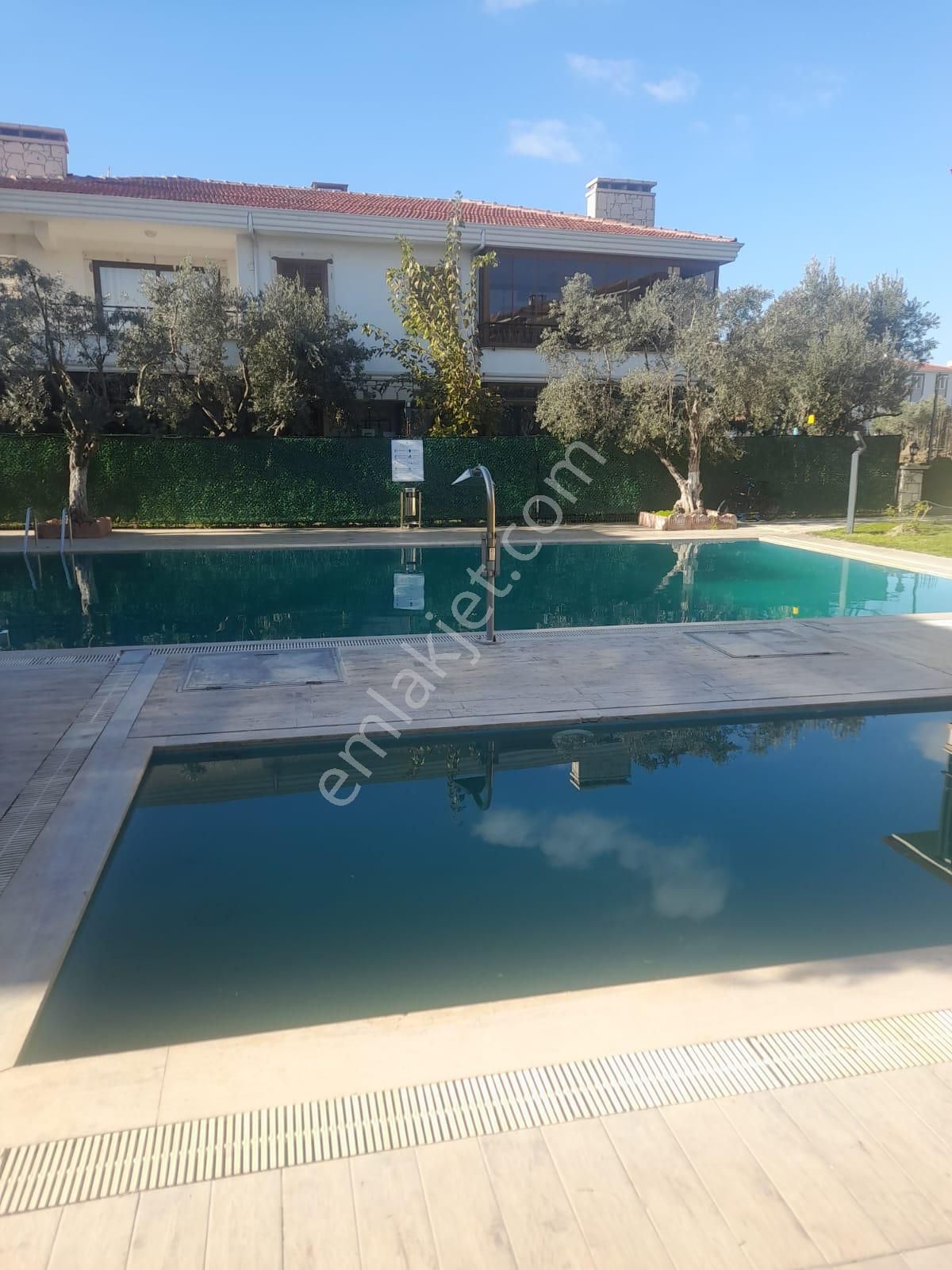 Şarköy De Işık Emlaktan Cumhuriyet Mah De 2+1 75 M2 Daire