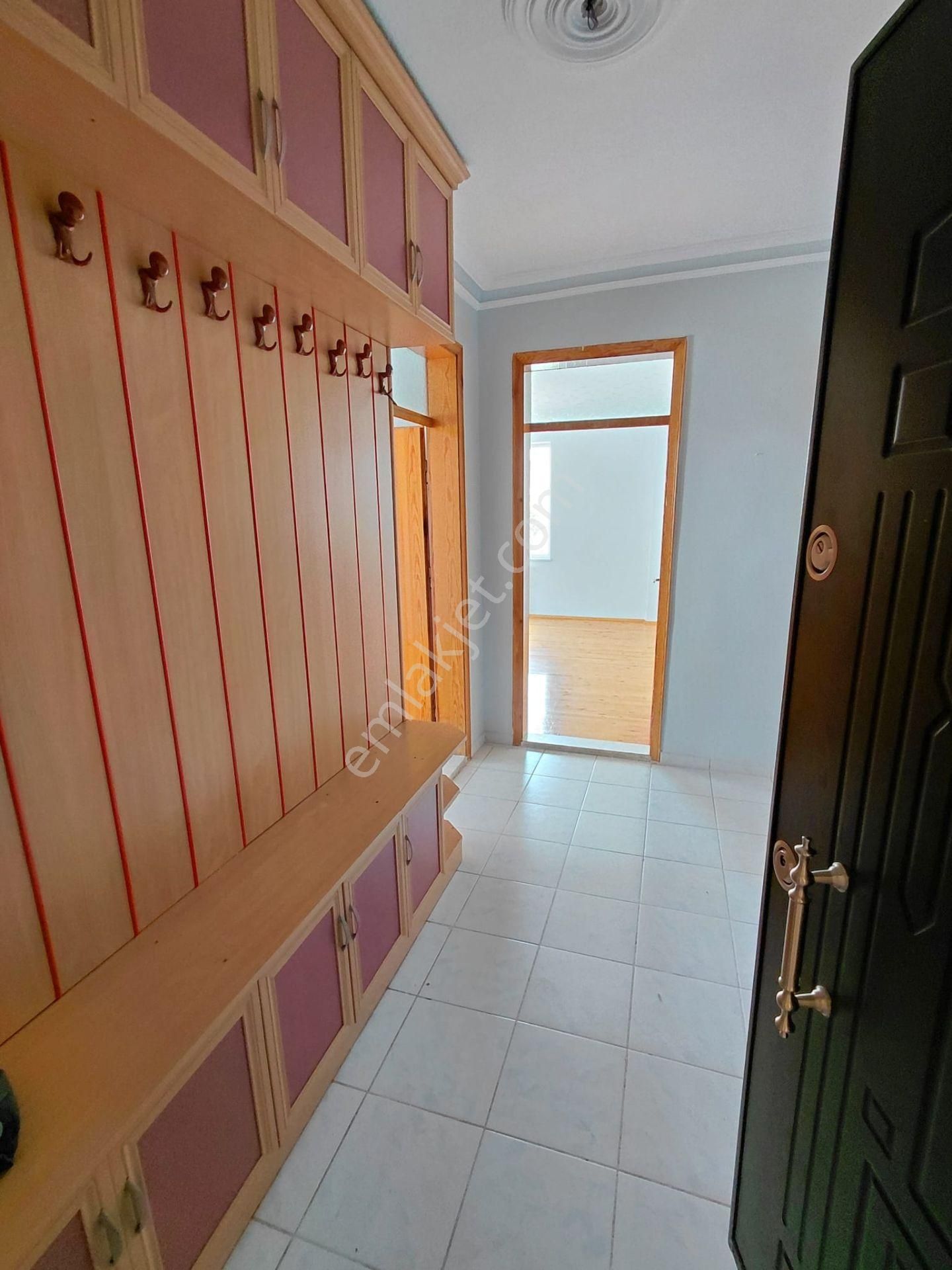 Emrah Çiftci'den Selçuklu Yazır Mah.tramvay Hattı Yanı Bakımlı Kiralık 3+1 Daire - Görsel 25