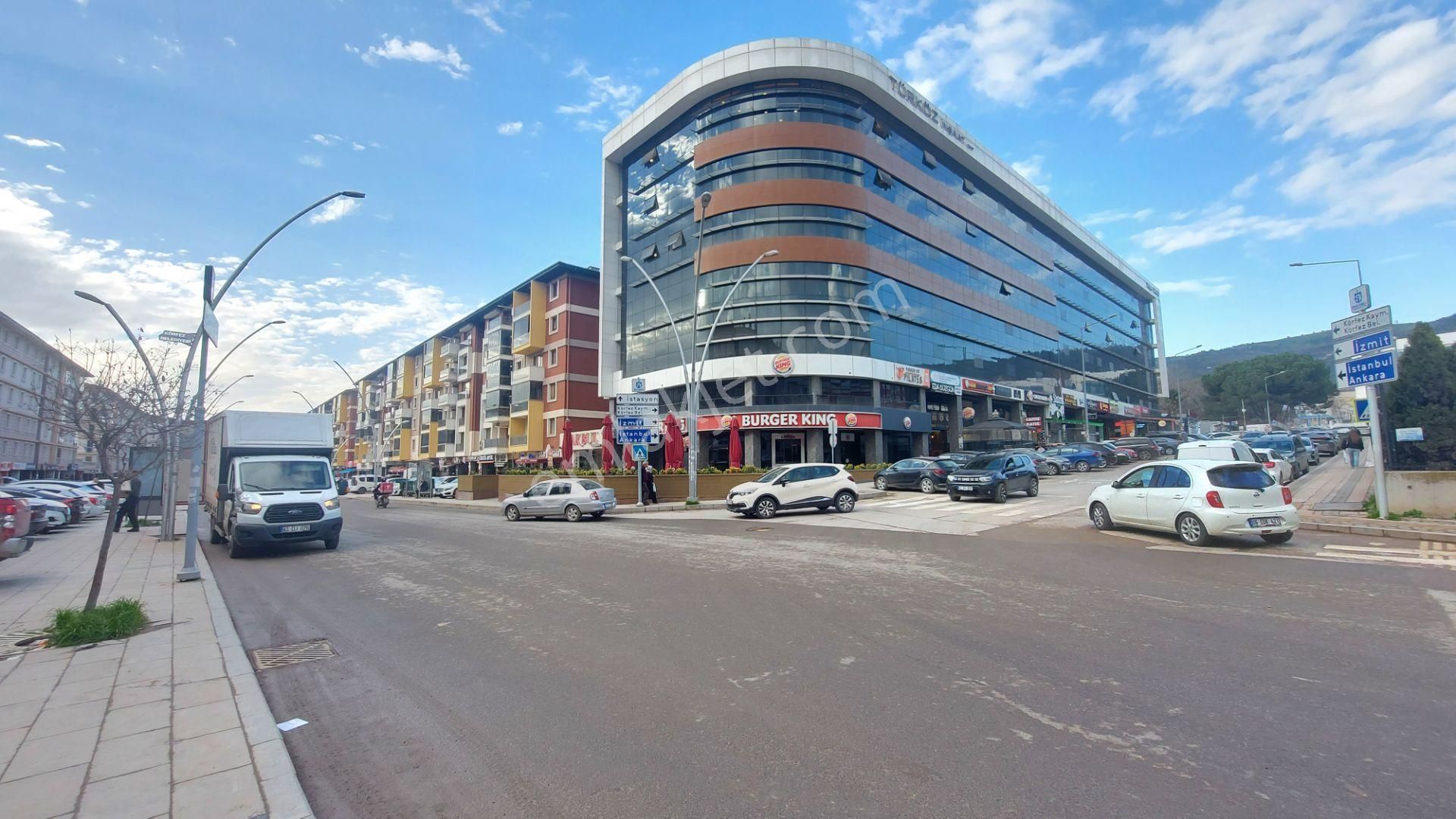 Körfezin Kalbinde Yatırım Fırsatı Merkezi Konum Satılık Dükkan