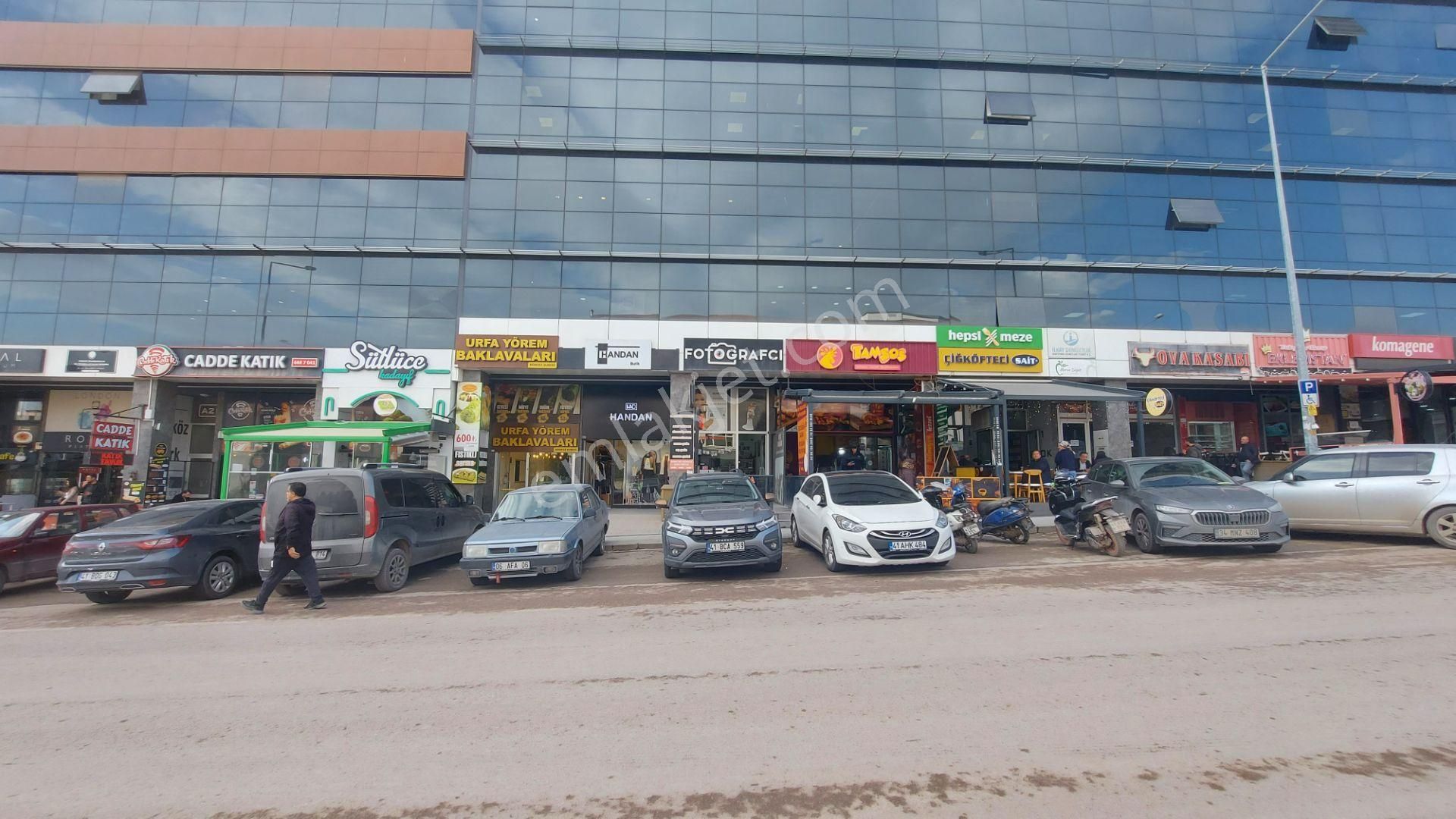 Körfezin Kalbinde Yatırım Fırsatı Merkezi Konum Satılık Dükkan - Görsel 26