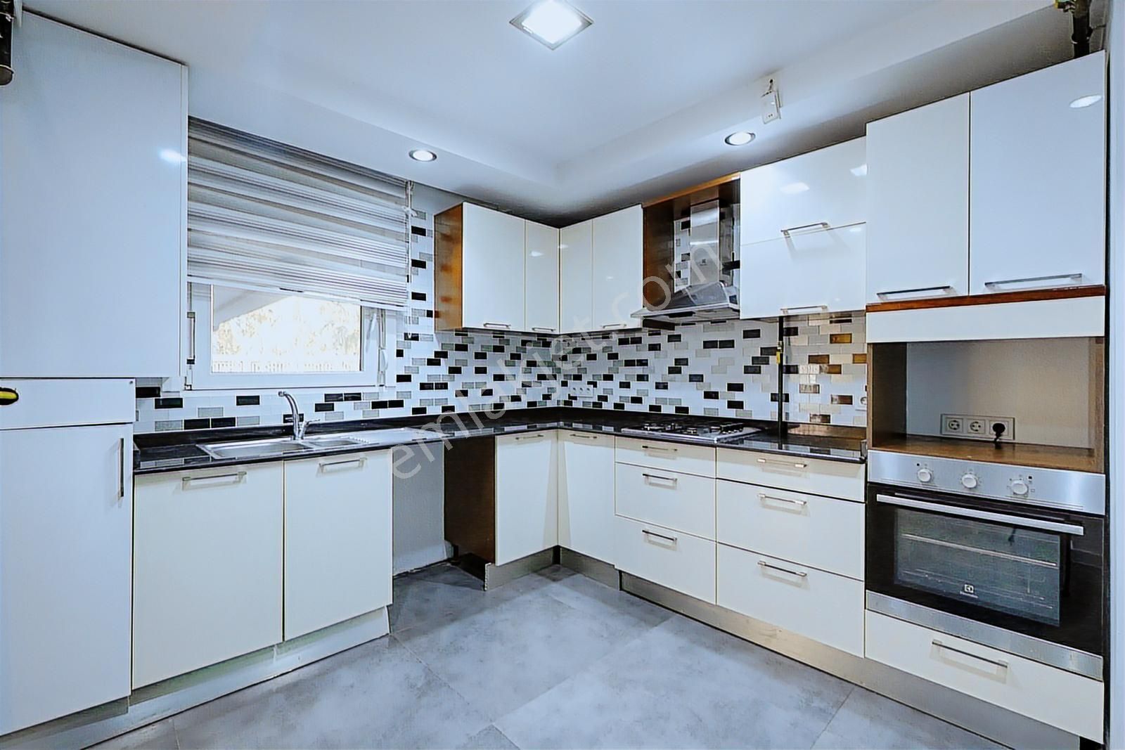 Çağrı Emlak'tan Phaselis Konutlarında Giriş Kat 1+1 Daire - Görsel 4