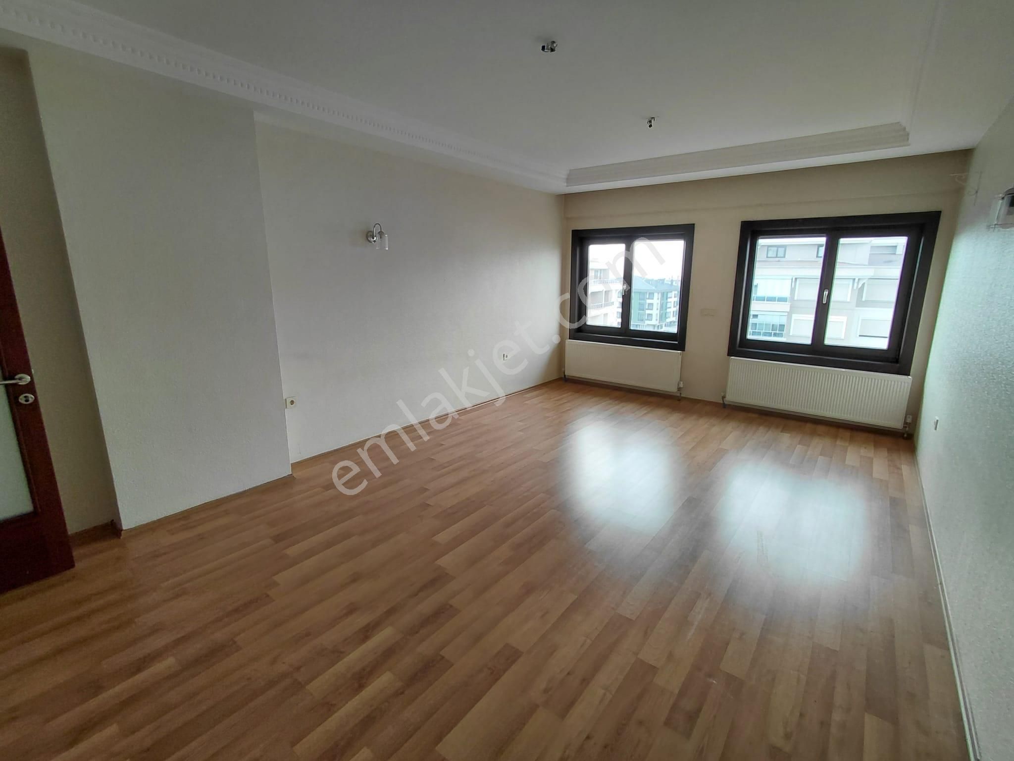 Emrah Çiftci'den Selçuklu Yazır Mah.tramvay Hattı Yanı Yeşil Site Kiralık 4+1 Daire - Görsel 8