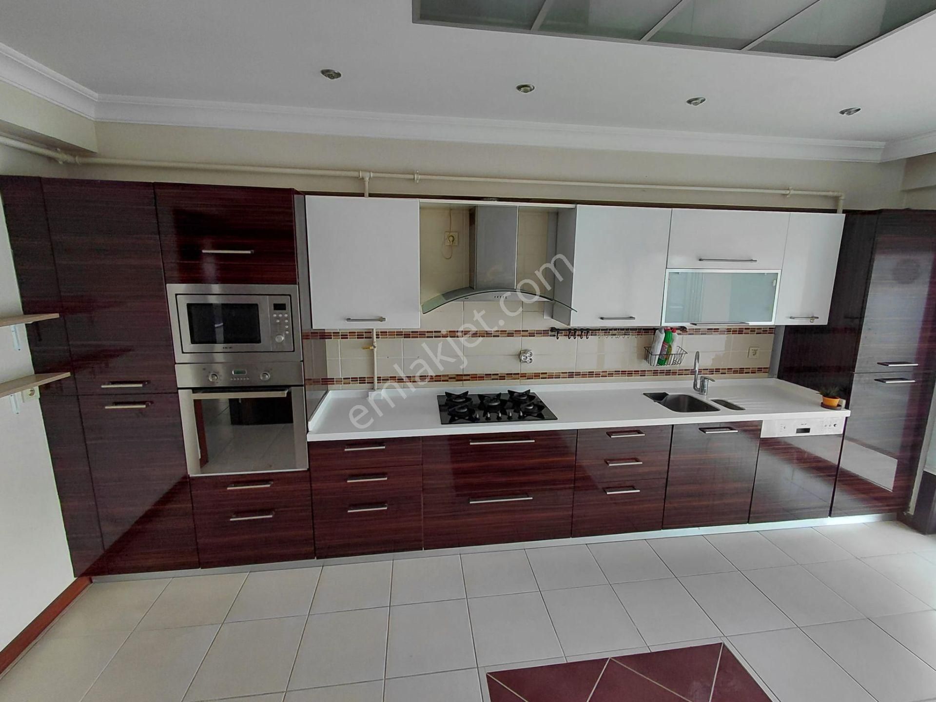 Emrah Çiftci'den Selçuklu Yazır Mah.tramvay Hattı Yanı Yeşil Site Kiralık 4+1 Daire - Görsel 29