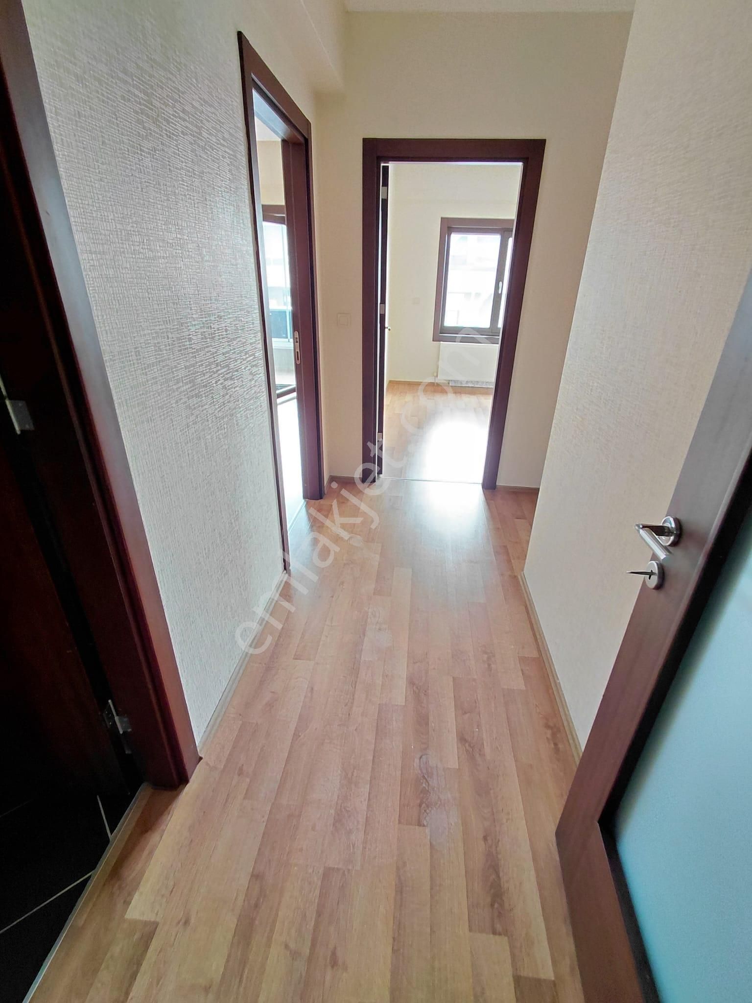 Emrah Çiftci'den Selçuklu Yazır Mah.tramvay Hattı Yanı Yeşil Site Kiralık 4+1 Daire - Görsel 16