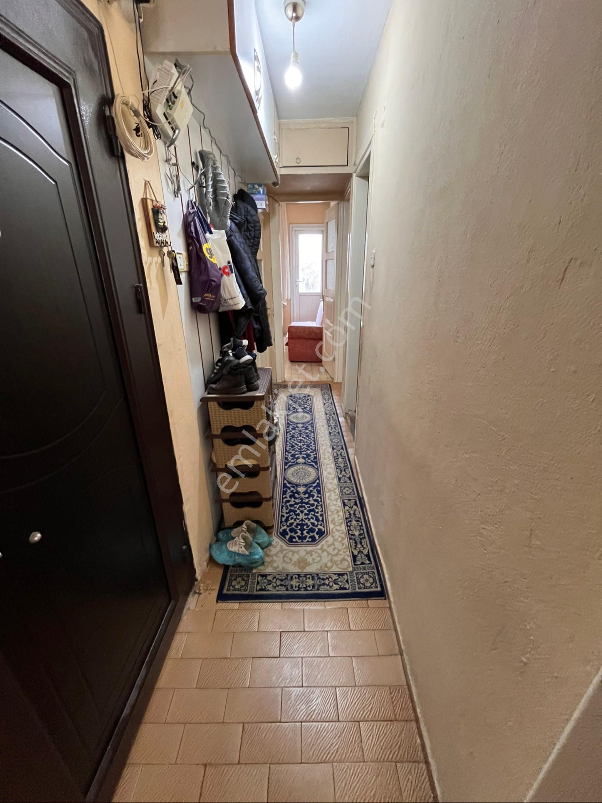 Halilrıfatpaşa Caddede Metro Yürüme Mesafesinde 2+1 Arakat Çift Cepeli - Görsel 11