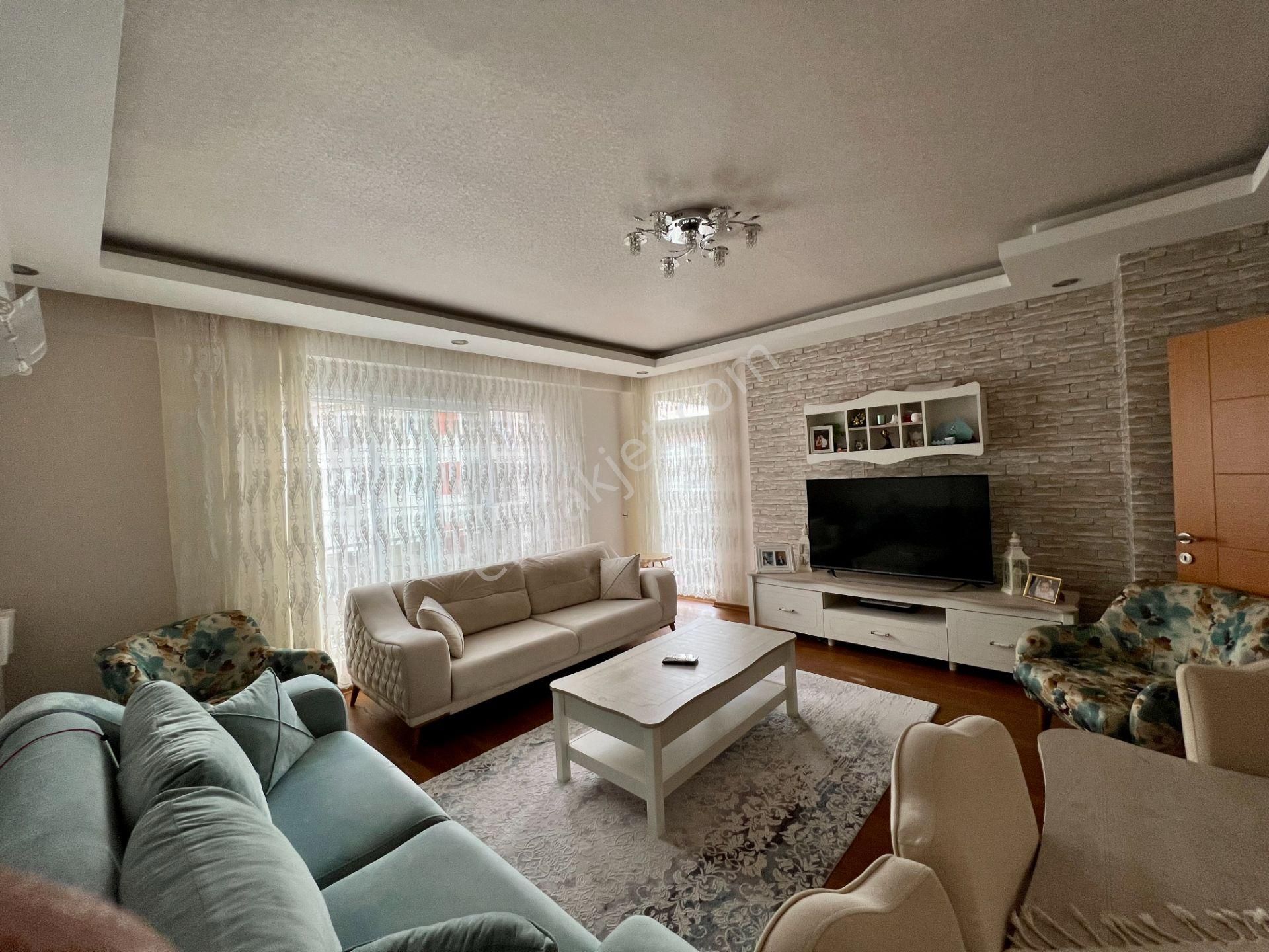 Havuzlu Sitede Geniş 2+1, Eşyalı, Ayrı Mutfaklı, Giyinme Odalı - Görsel 6