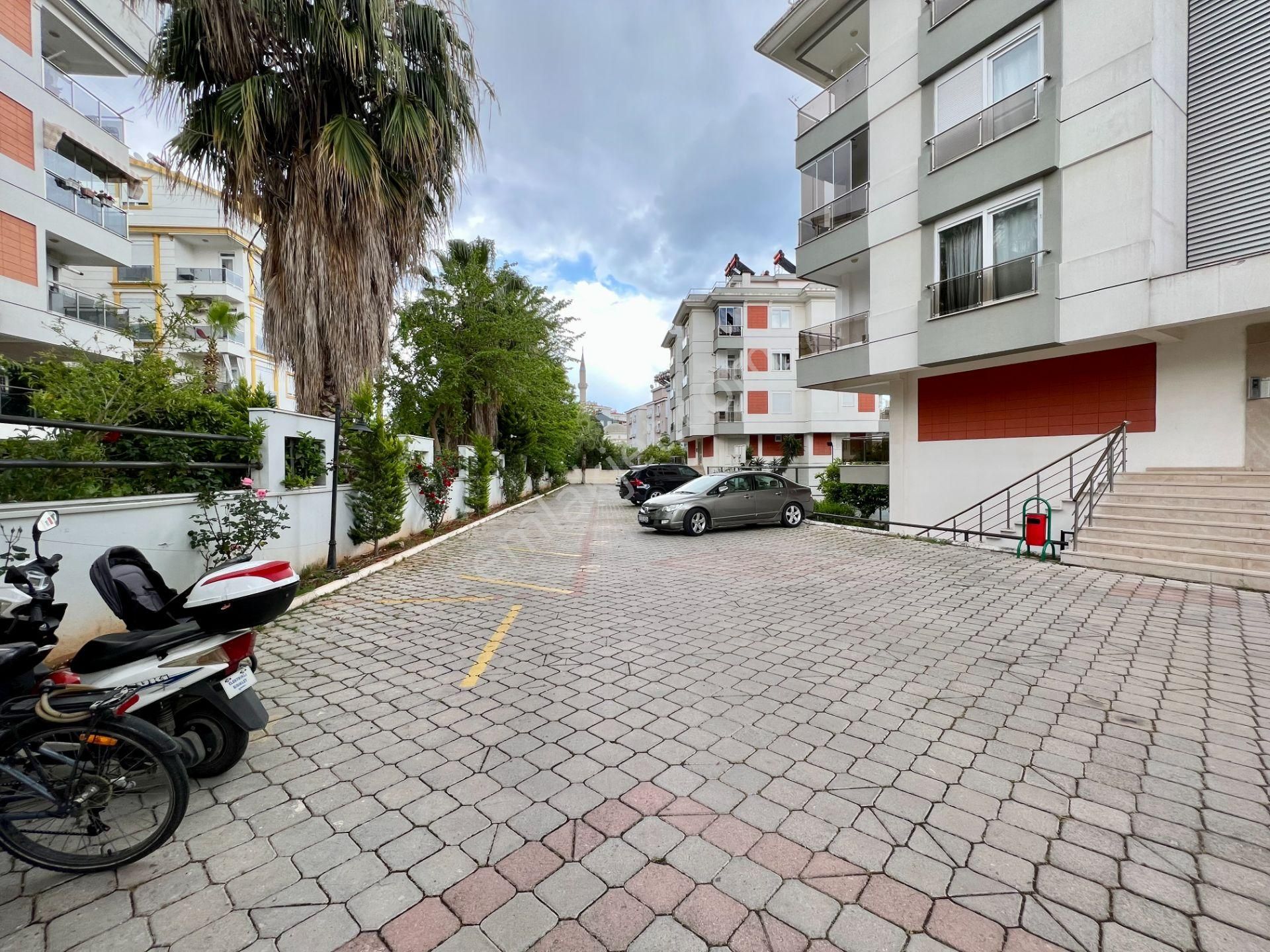 Havuzlu Sitede Geniş 2+1, Eşyalı, Ayrı Mutfaklı, Giyinme Odalı - Görsel 31
