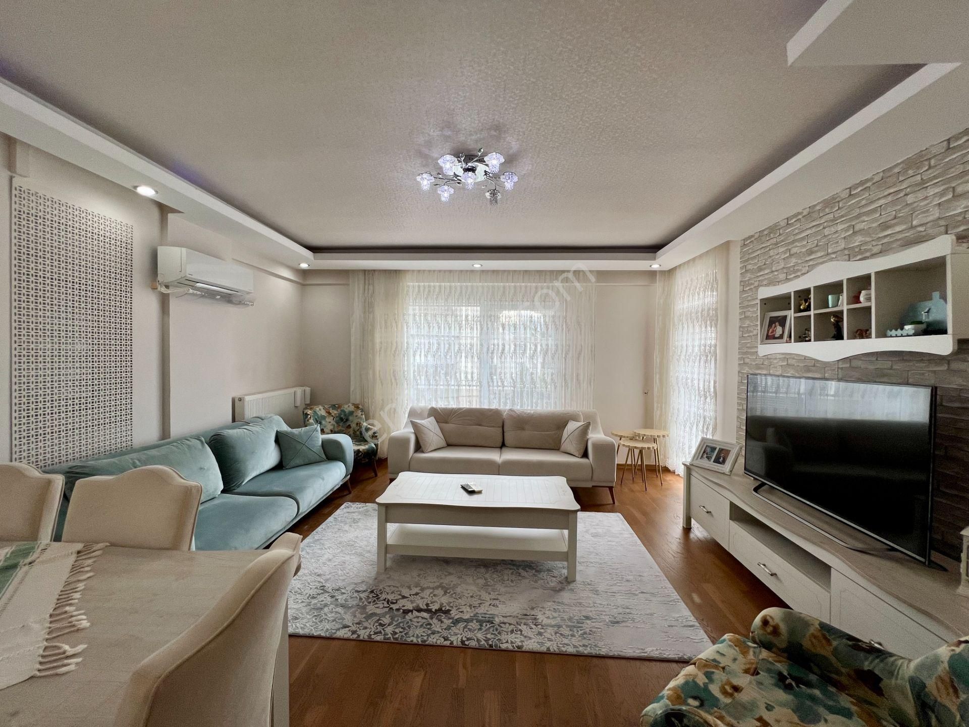 Havuzlu Sitede Geniş 2+1, Eşyalı, Ayrı Mutfaklı, Giyinme Odalı - Görsel 4