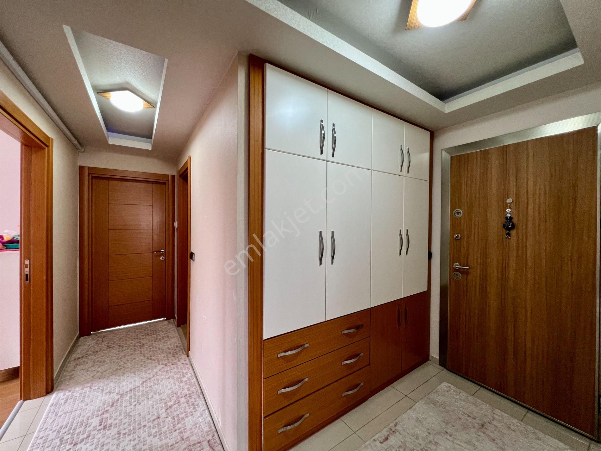 Havuzlu Sitede Geniş 2+1, Eşyalı, Ayrı Mutfaklı, Giyinme Odalı - Görsel 12