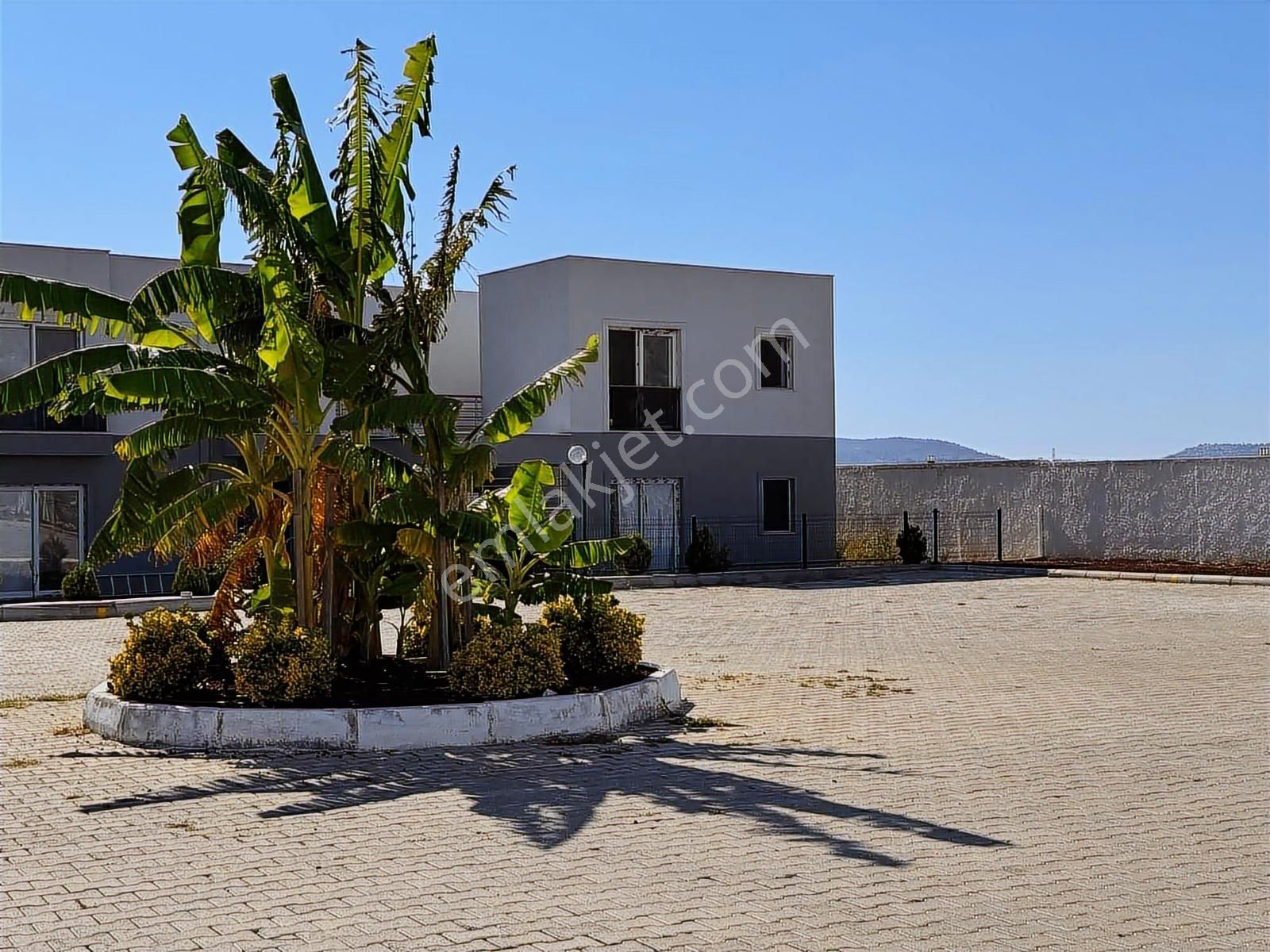 Havuzlu Güvenlikli Butik Site İçerisinde 2+1 Daire - Görsel 12