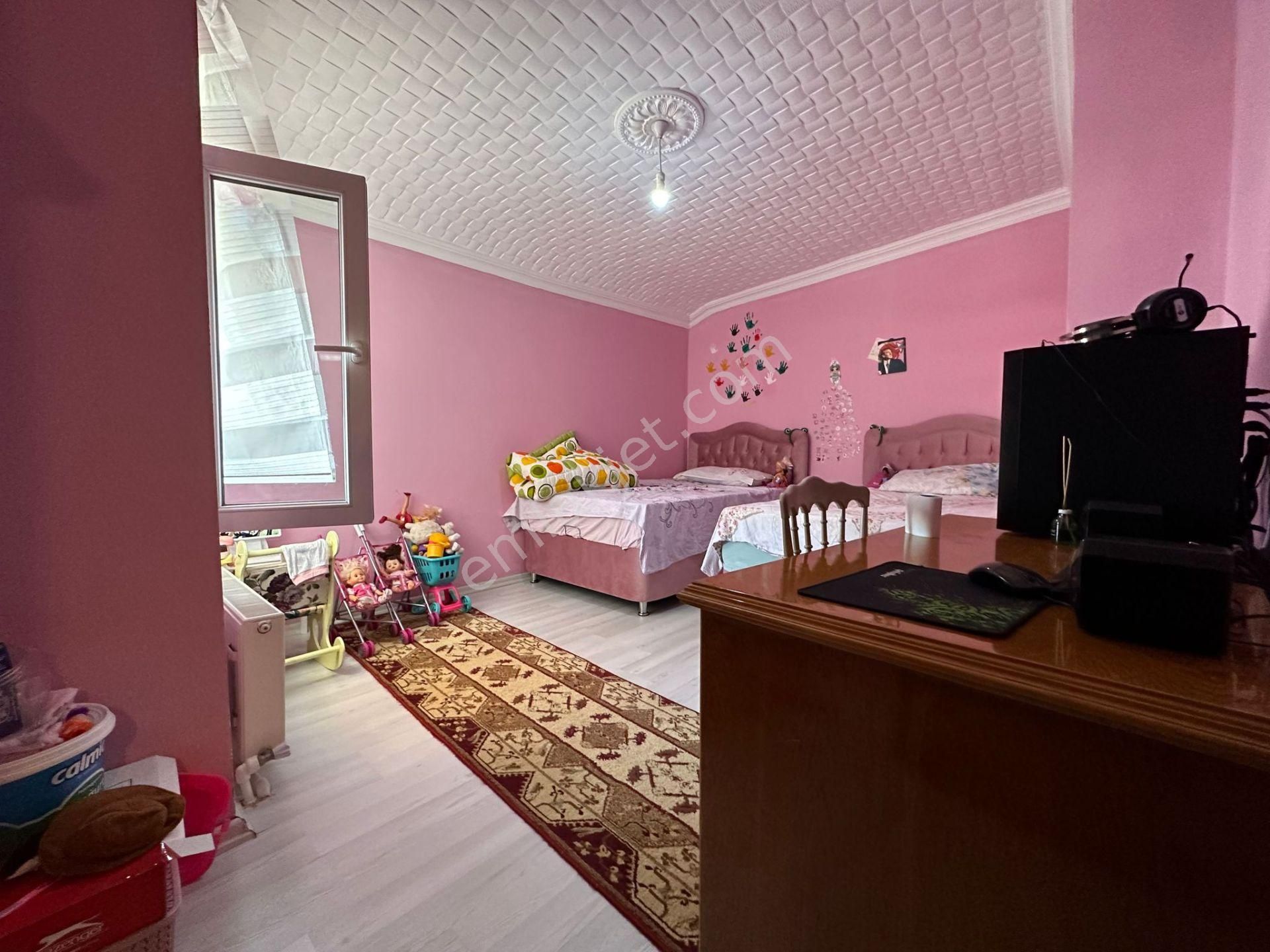 Pursaklar Mehmet Zengin Emlak'tan Çarşı İçinde Beşyol Yakını 6+1 3.kat Dubleks - Görsel 12