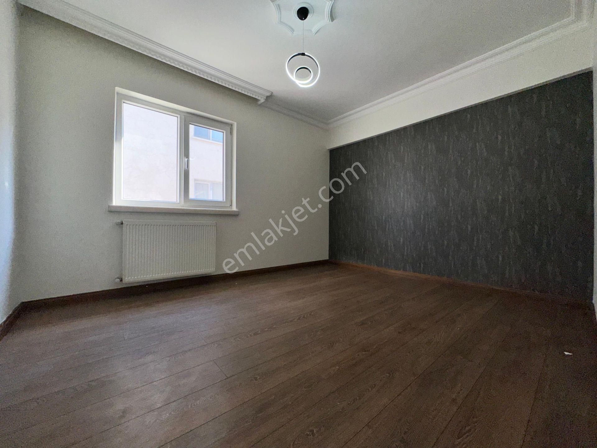 Pursaklar Mehmet Zengin Emlak'tan 2.kat 3+1 Protokol Yolu Yakını Yapılı Masrafsız Daire - Görsel 14