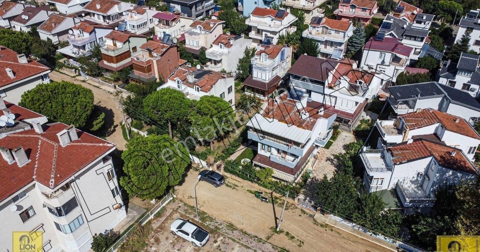 🟨⬛lıon Emlak'tan Erdek Sahil Mahallesinde 4+1 300m² Satılık Triplex Villa⬛🟨