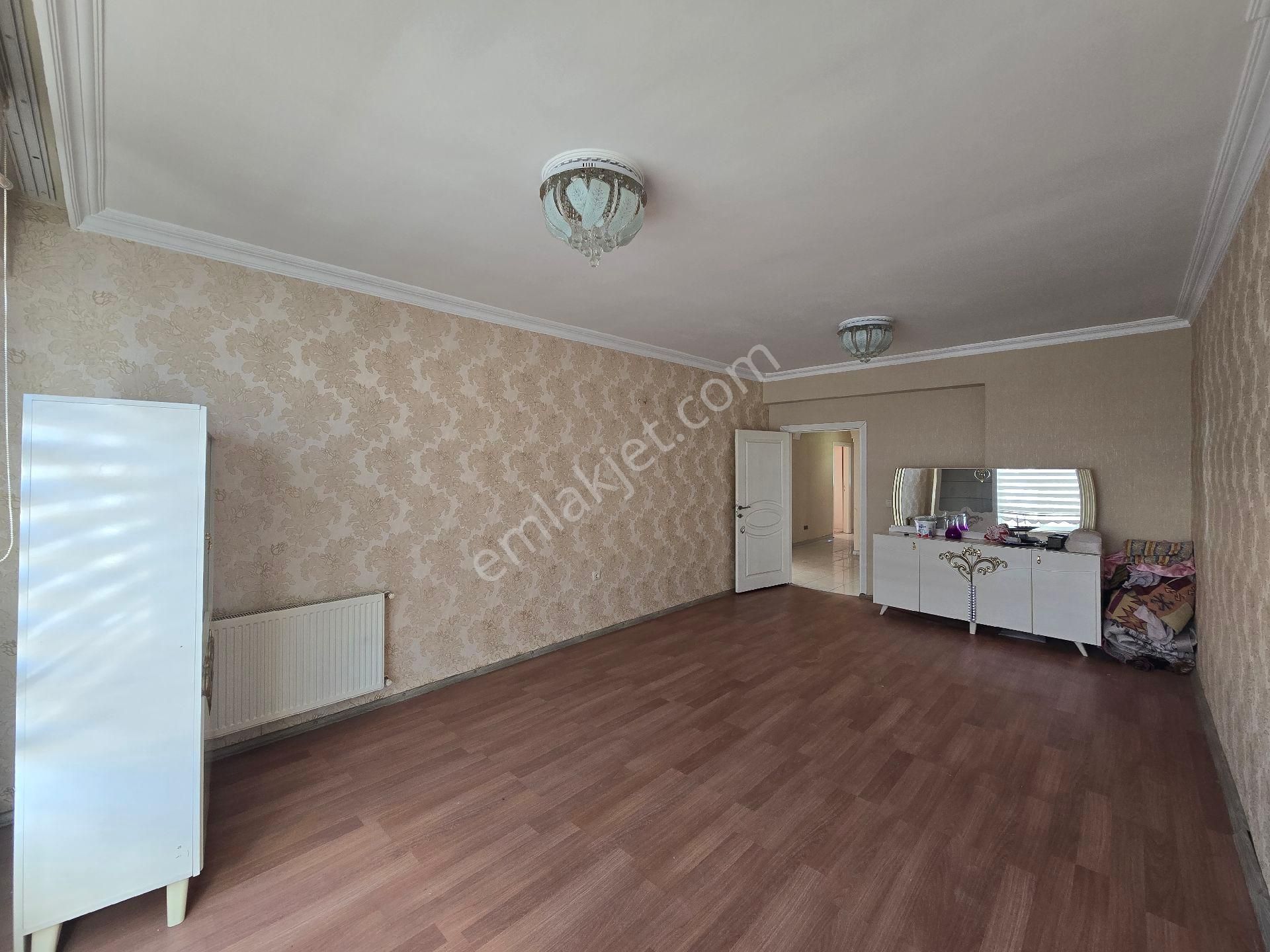 Narlıkuyuda Satılık 3+1 Daire - Görsel 3