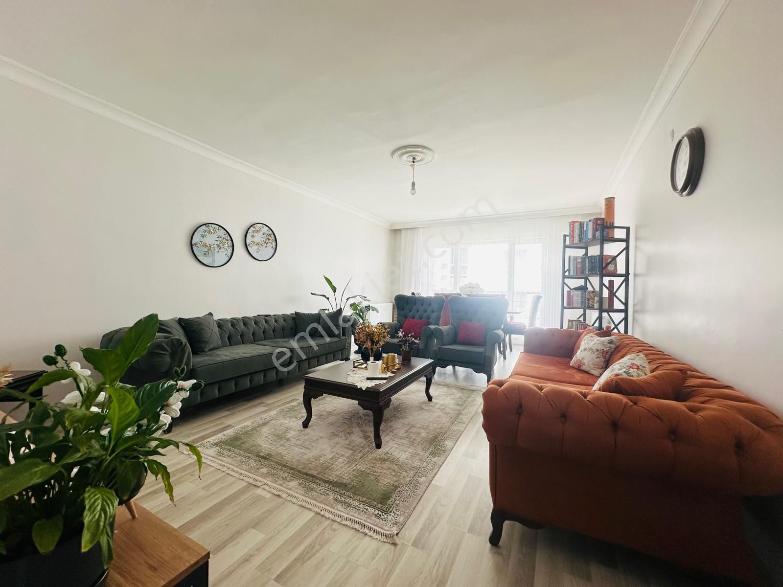 Pursaklar Saray Mehmet Zengin Emlak'tan Kapalı Otoparklı Asansörlü 3.kat 3+1 Daire