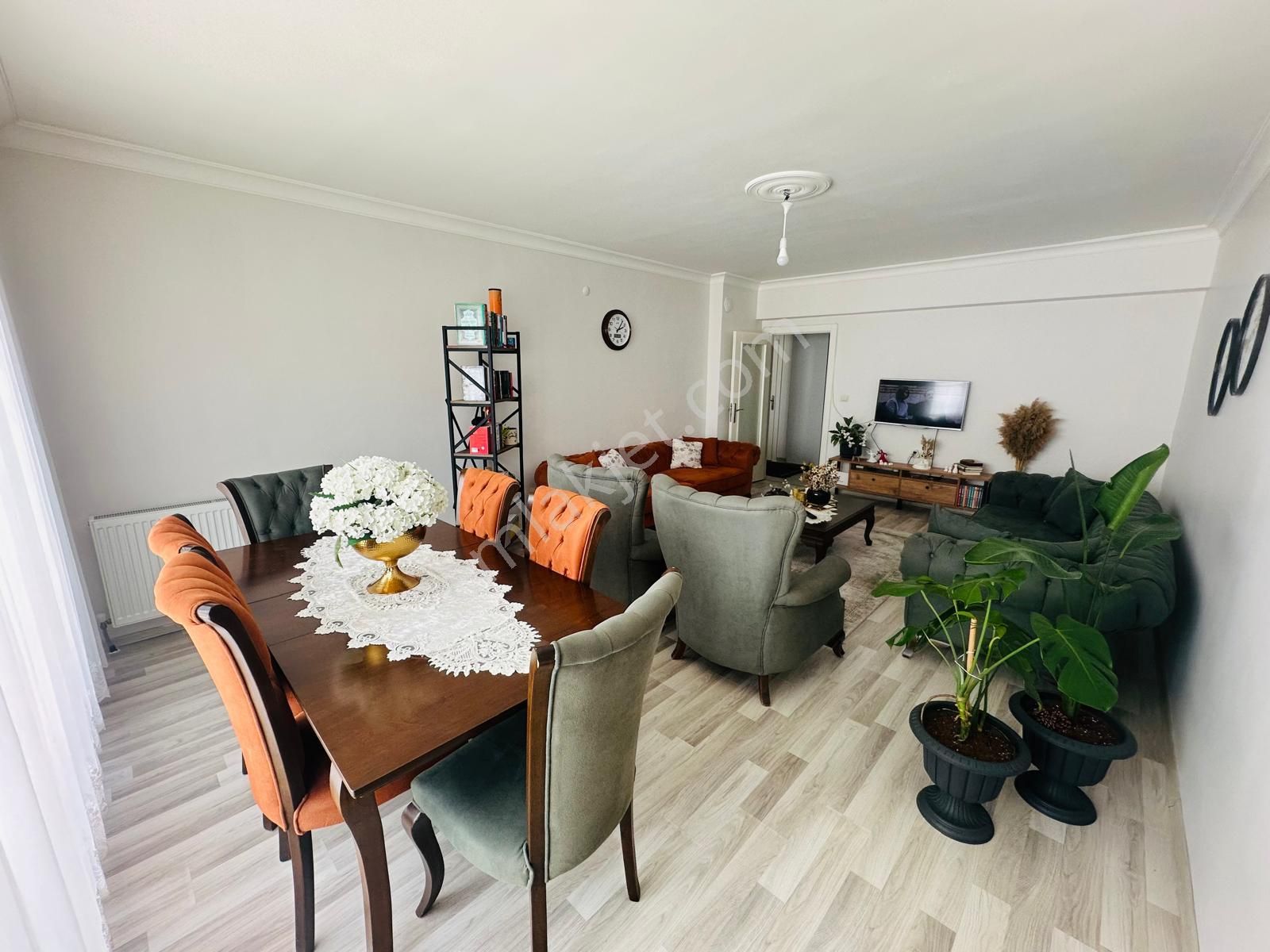 Pursaklar Saray Mehmet Zengin Emlak'tan Kapalı Otoparklı Asansörlü 3.kat 3+1 Daire - Görsel 3