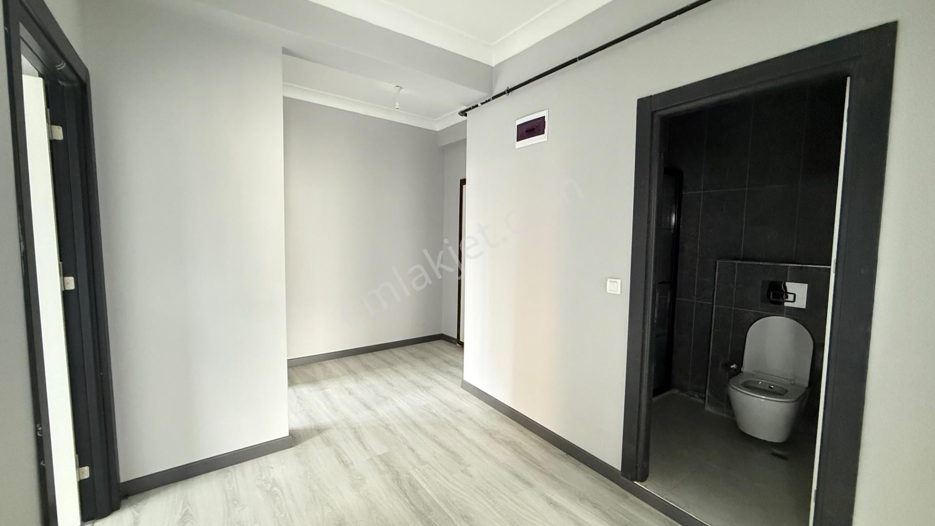 Wisrem Den Selimpaşa Da Merkeze Yakın, Geniş 2+1 Satılık Daire ! - Görsel 23