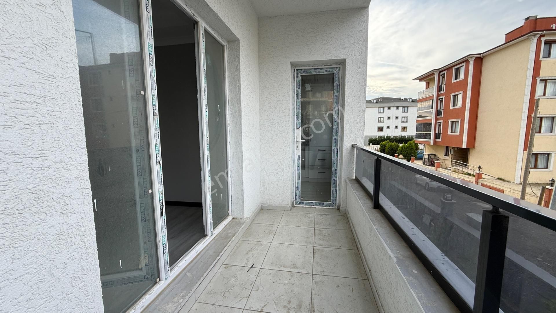 Wisrem Den Selimpaşa Da Merkeze Yakın, Geniş 2+1 Satılık Daire ! - Görsel 38