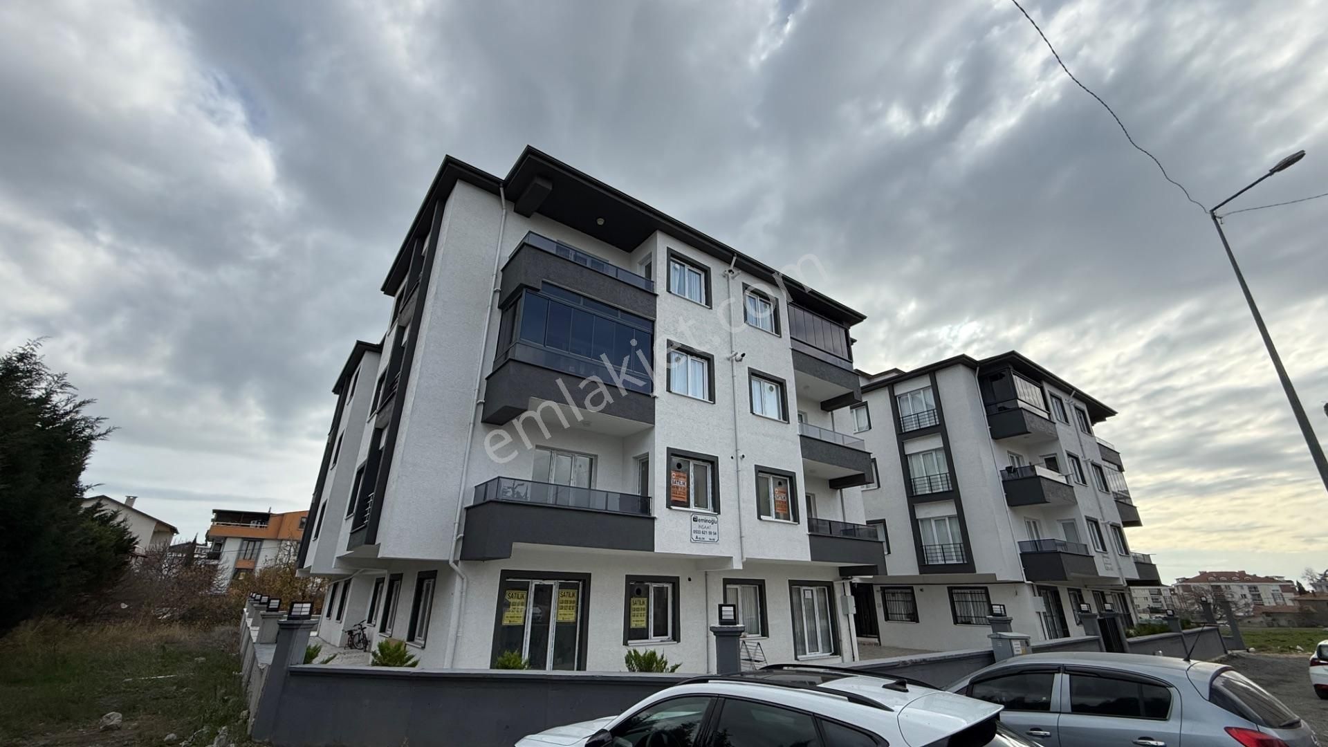 Wisrem Den Selimpaşa Da Merkeze Yakın, Geniş 2+1 Satılık Daire ! - Görsel 17