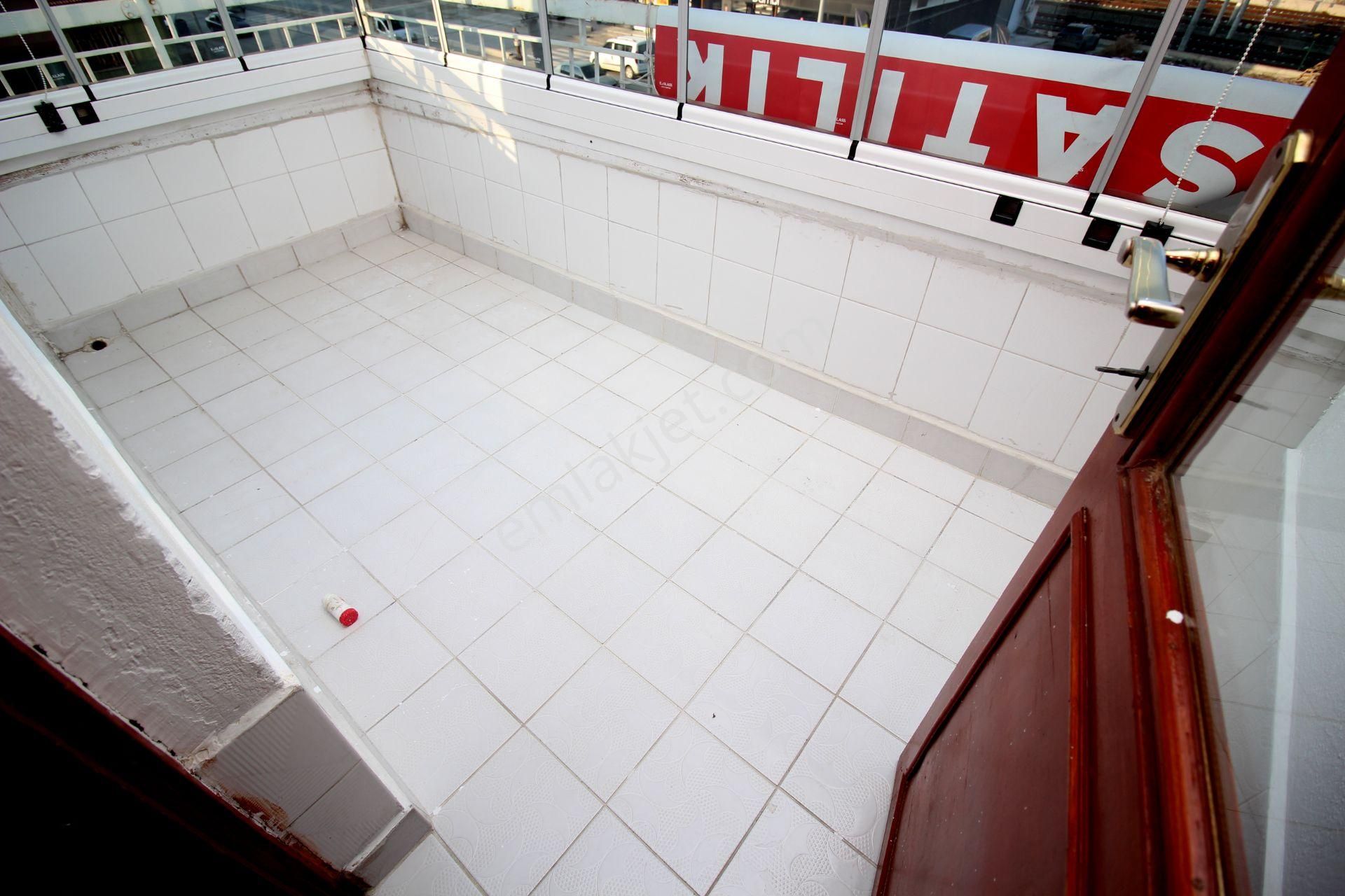 Emre Emlak'tan Piyade'de Cadde Üzeri Ön Cephe Arakat Satılık 3+1 Daire - Görsel 10